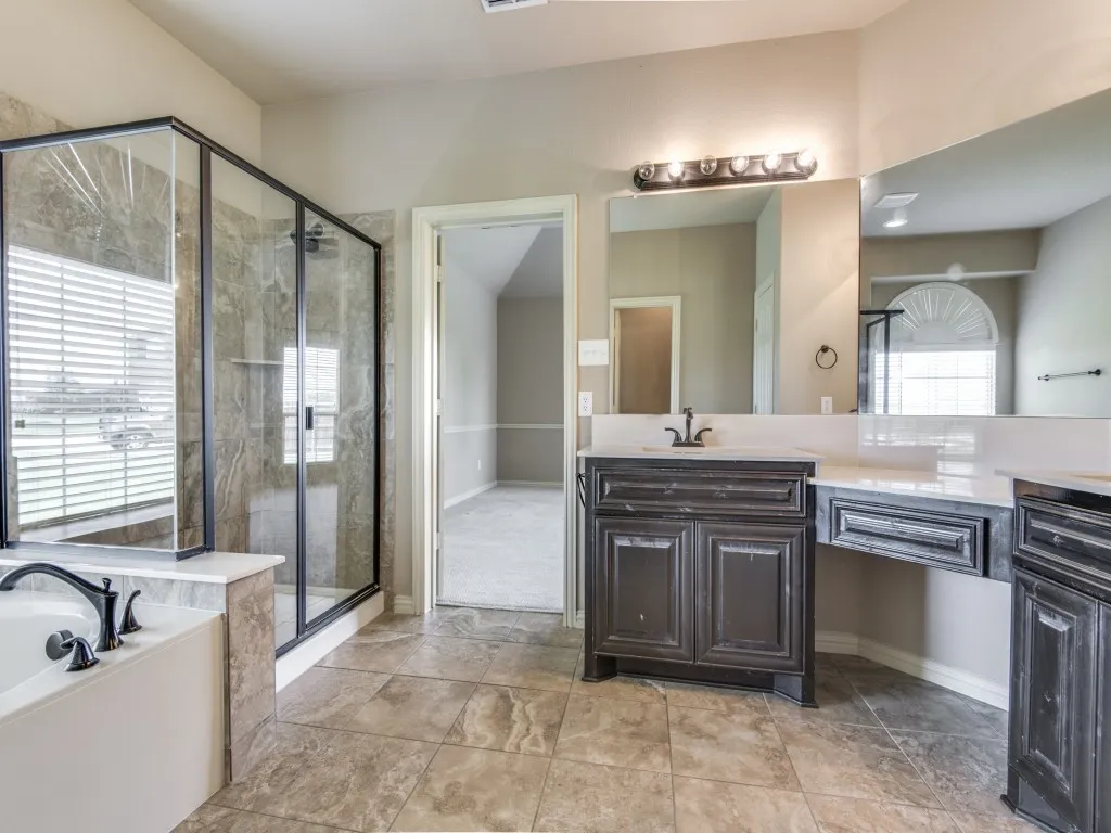 WOW - all this counter space!