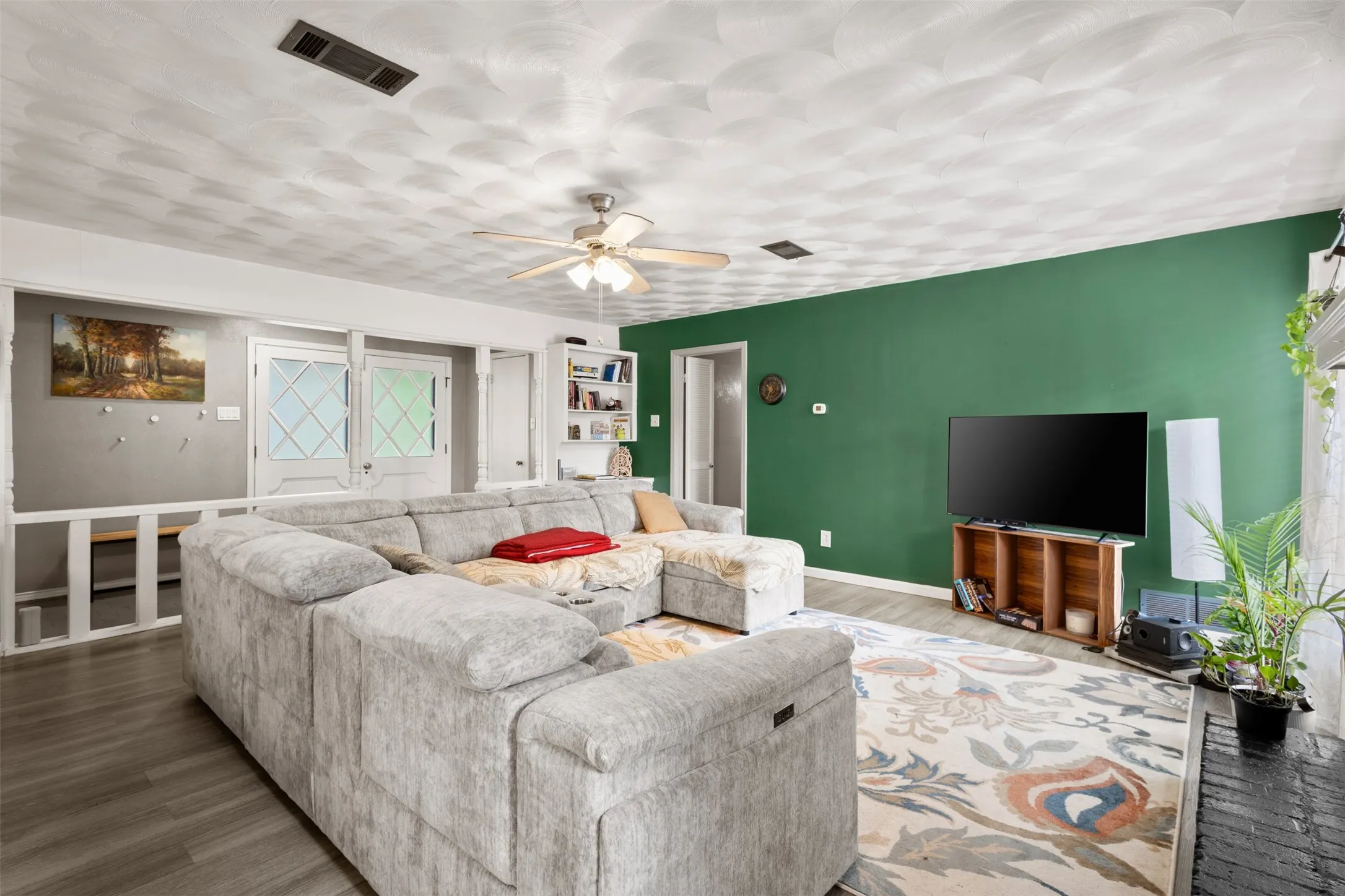 Single Family Residence For Sale in Dallas County , 214 S Alexander Avenue, Duncanville, Texas 75116, 4 Bedrooms, 3 Bathrooms, 2 Garage spaces, 1,858 Sqft, built in 1966, Price $314,000, mls#21260373, Real Estate Agent in Duncanville, Homes For Sale in Dallas county, Homes For Sale in Duncanville, Realtor in Duncanville Texas, Real Estate Brokerage Independent Realty Texas, Luminita Cordes Realtor