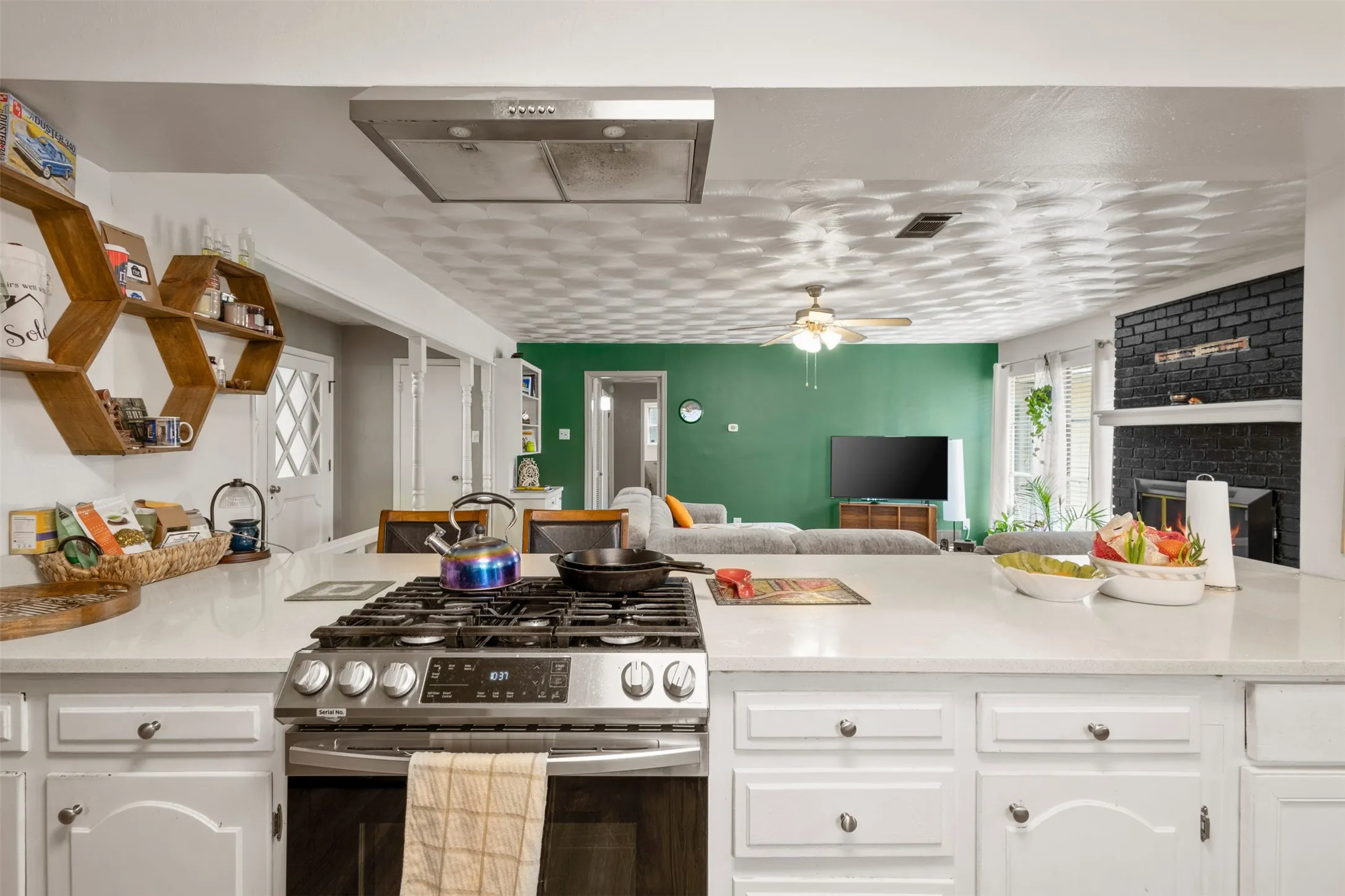 Single Family Residence For Sale in Dallas County , 214 S Alexander Avenue, Duncanville, Texas 75116, 4 Bedrooms, 3 Bathrooms, 2 Garage spaces, 1,858 Sqft, built in 1966, Price $314,000, mls#21260373, Real Estate Agent in Duncanville, Homes For Sale in Dallas county, Homes For Sale in Duncanville, Realtor in Duncanville Texas, Real Estate Brokerage Independent Realty Texas, Luminita Cordes Realtor