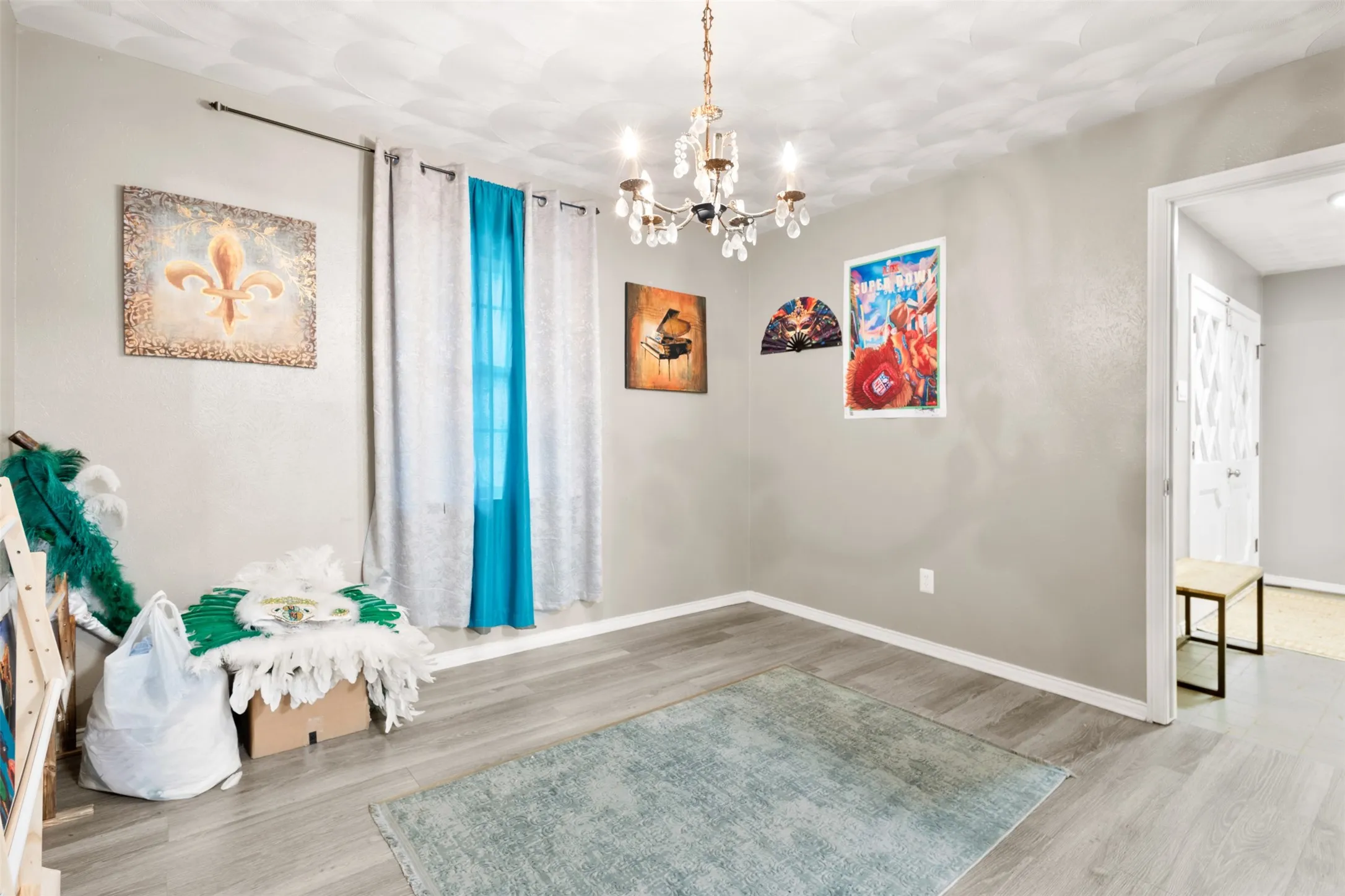 Single Family Residence For Sale in Dallas County , 214 S Alexander Avenue, Duncanville, Texas 75116, 4 Bedrooms, 3 Bathrooms, 2 Garage spaces, 1,858 Sqft, built in 1966, Price $314,000, mls#21260373, Real Estate Agent in Duncanville, Homes For Sale in Dallas county, Homes For Sale in Duncanville, Realtor in Duncanville Texas, Real Estate Brokerage Independent Realty Texas, Luminita Cordes Realtor