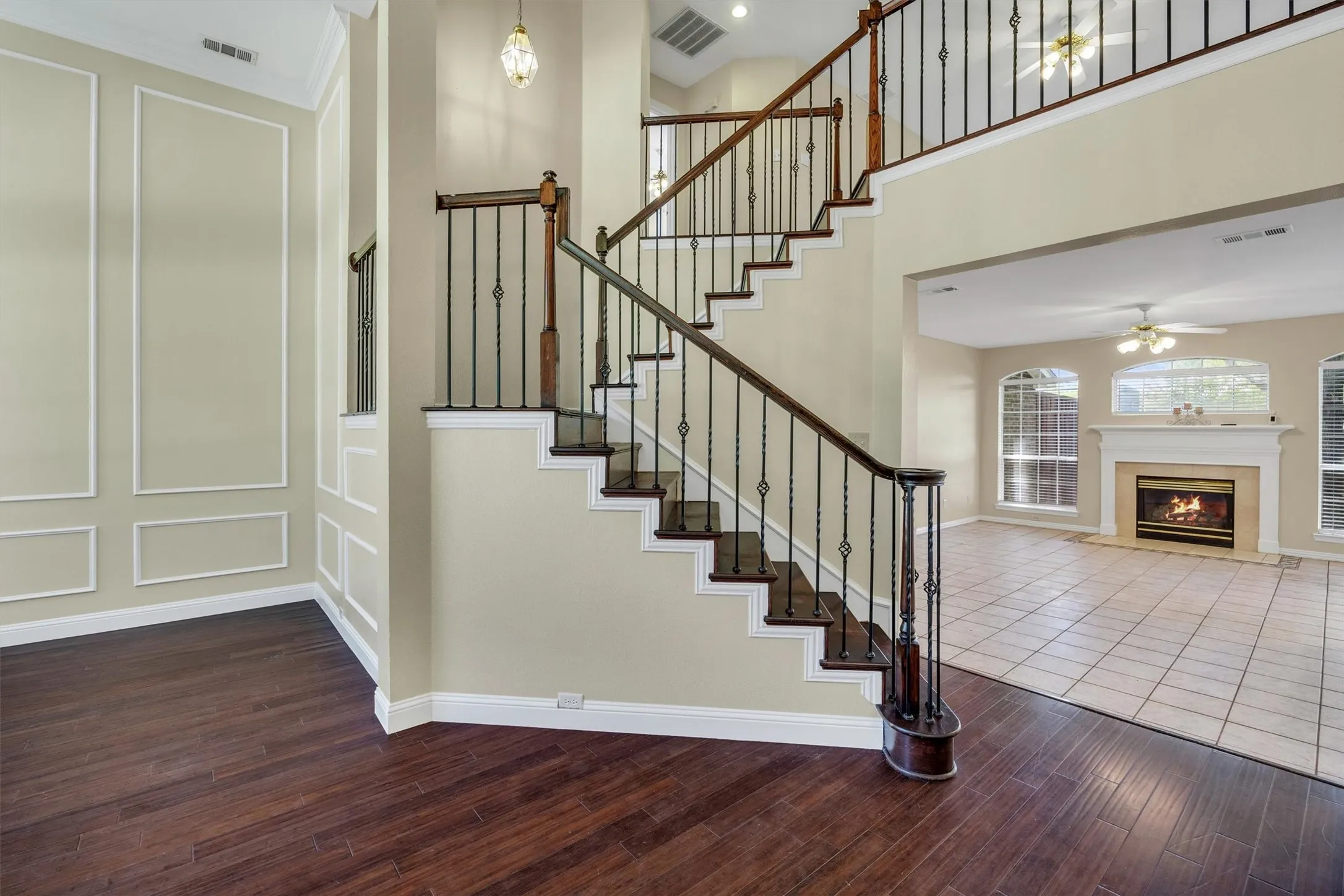 Single Family Residence For Sale in Dallas County , 921 Brown Trail, Coppell, Texas 75019, 4 Bedroom, 3 Bathroom, 2 Garage spaces, 2,711 Sqft, built in 1994, mls#21249317, Real Estate Agent in Coppell, Homes For Sale in Dallas county, Homes For Sale in Coppell, Realtor in Coppell Texas, Real Estate Brokerage Independent Realty Texas, Luminita Cordes Realtor