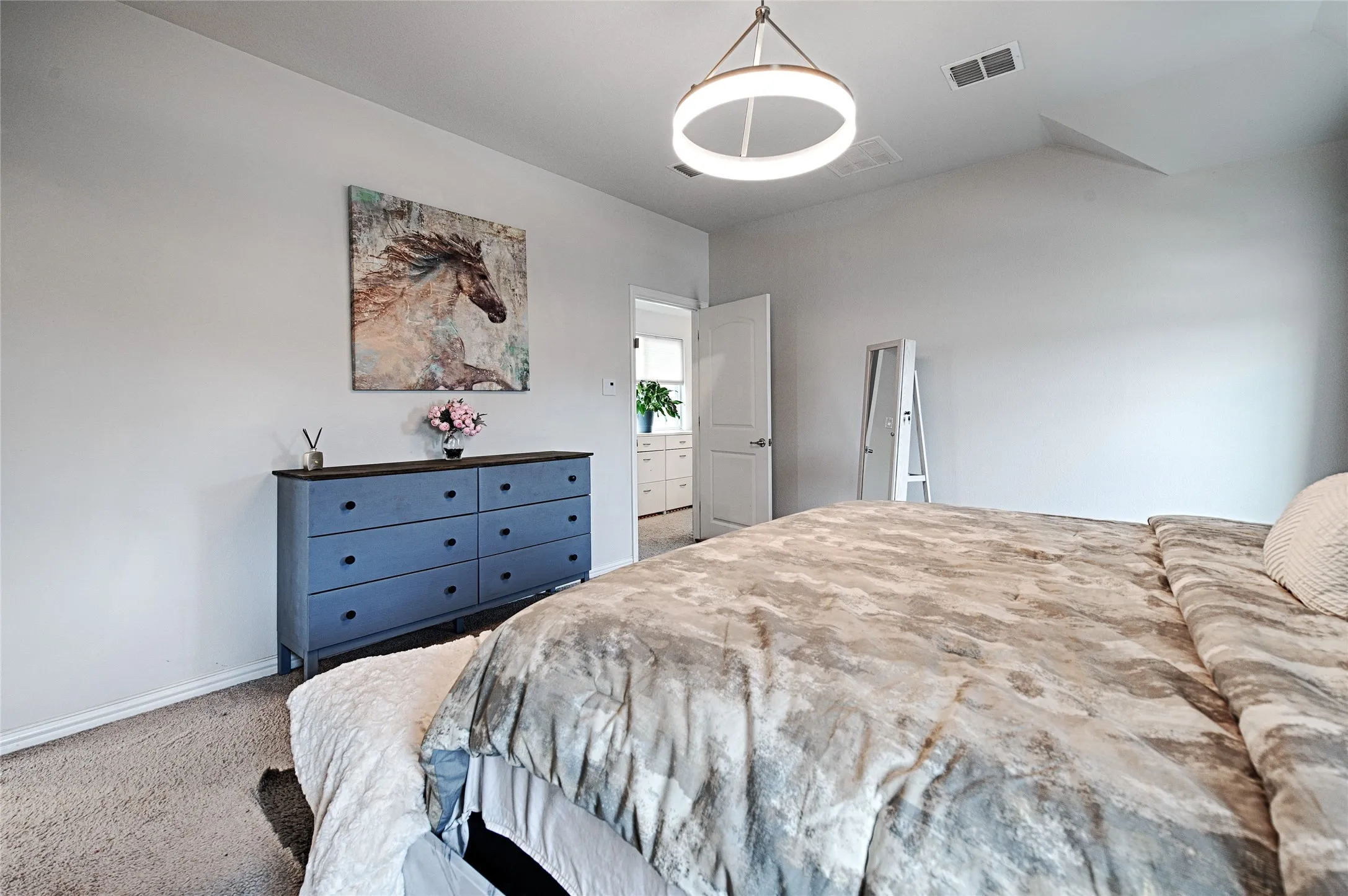 Single Family Residence For Sale in Dallas County , 3506 Betty Mews, Rowlett, Texas 75089, 5 Bedroom, 3 Bathroom, 2 Garage spaces, 2,653 Sqft, built in 2020, Preowned, mls#21260770, Real Estate Agent in Rowlett, Homes For Sale in Dallas county, Homes For Sale in Rowlett, Realtor in Rowlett Texas, Real Estate Brokerage Independent Realty Texas, Luminita Cordes Realtor