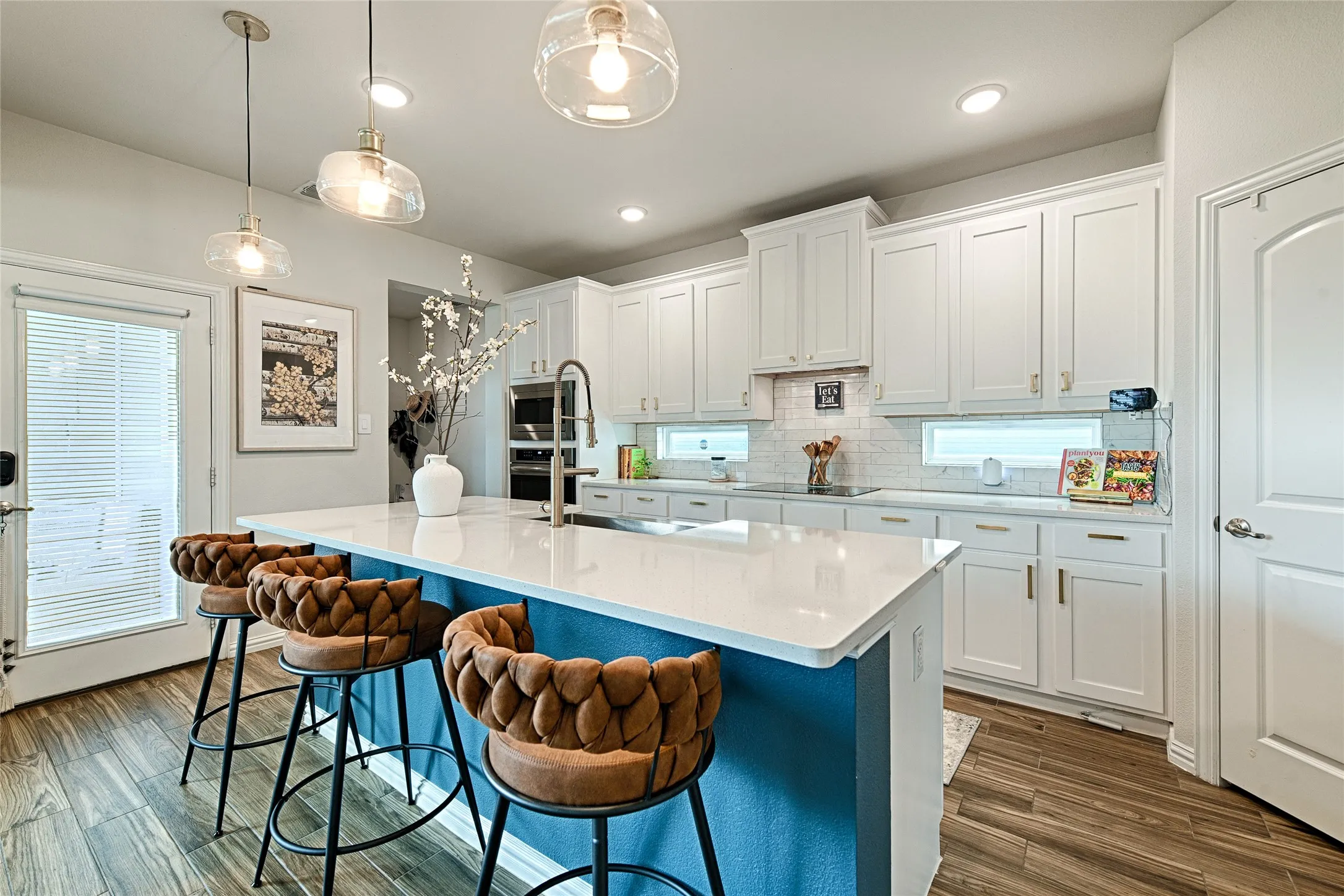 Single Family Residence For Sale in Dallas County , 3506 Betty Mews, Rowlett, Texas 75089, 5 Bedroom, 3 Bathroom, 2 Garage spaces, 2,653 Sqft, built in 2020, Preowned, mls#21260770, Real Estate Agent in Rowlett, Homes For Sale in Dallas county, Homes For Sale in Rowlett, Realtor in Rowlett Texas, Real Estate Brokerage Independent Realty Texas, Luminita Cordes Realtor