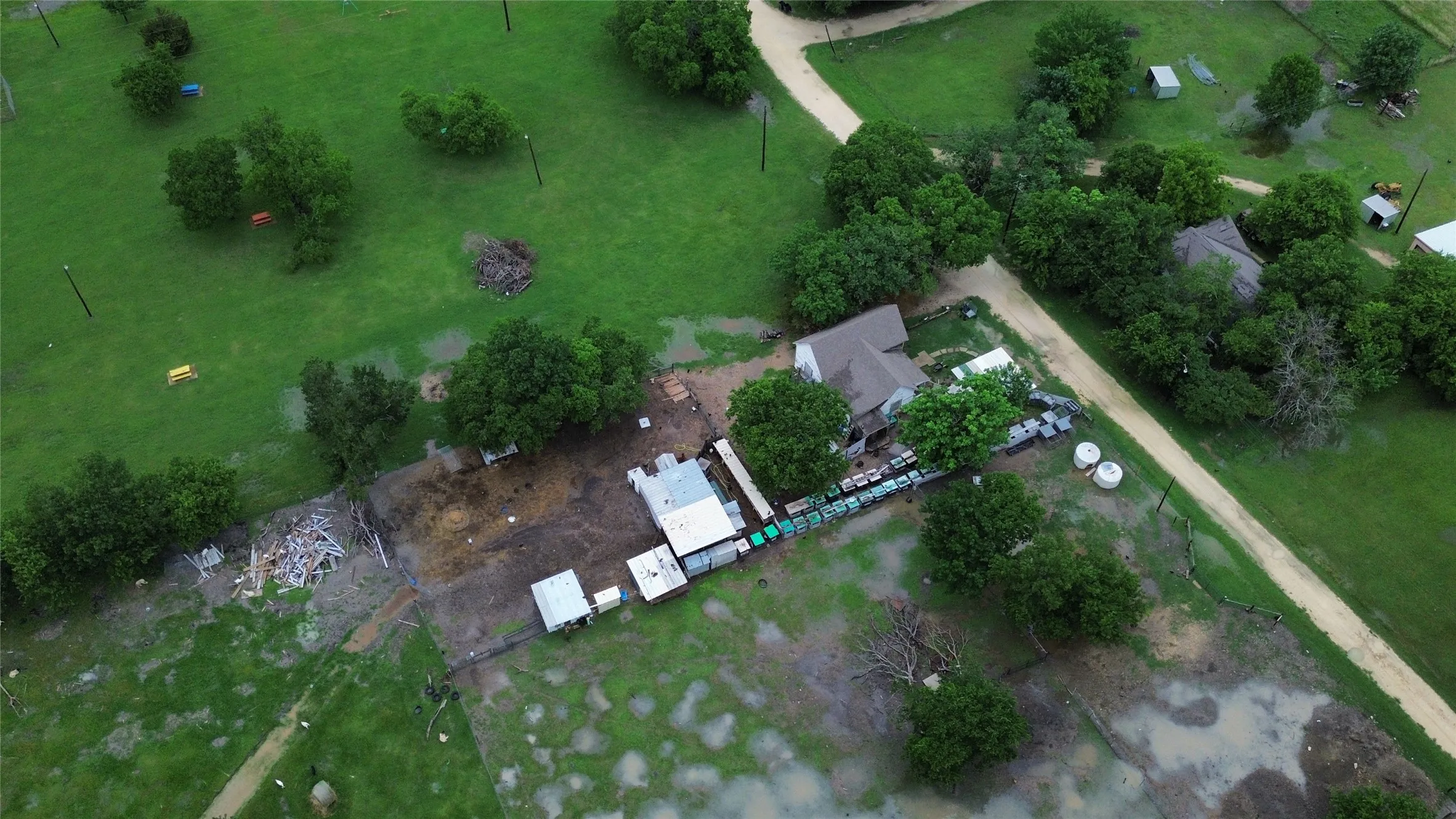 Single Family Residence For Sale in Hill County , 309 S Barry Street, Mertens, Texas 76666, 2 Bedrooms, 1 Bathroom, Garage spaces, 800 Sqft, built in 1945, Price $60,000, mls#21261069, Real Estate Agent in Mertens, Homes For Sale in Hill county, Homes For Sale in Mertens, Realtor in Mertens Texas, Real Estate Brokerage Independent Realty Texas, Luminita Cordes Realtor