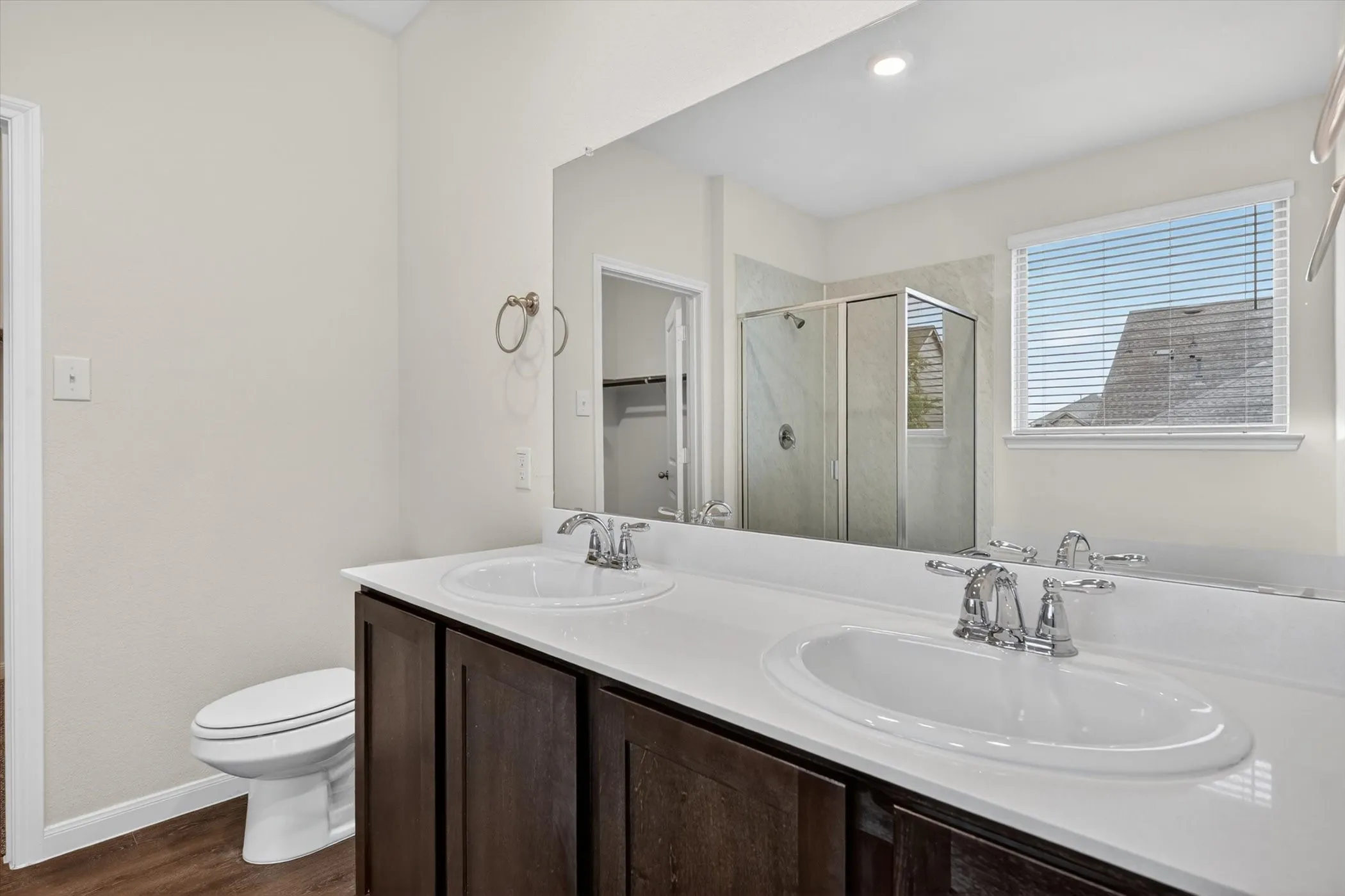 Single Family Residence For Sale in Grayson County , 3955 Oak Creek Circle, Denison, Texas 75020, 3 Bedrooms, 3 Bathrooms, 2 Garage spaces, 1,931 Sqft, built in 2022, Price $340,000, mls#21259148, Real Estate Agent in Denison, Homes For Sale in Grayson county, Homes For Sale in Denison, Realtor in Denison Texas, Real Estate Brokerage Independent Realty Texas, Luminita Cordes Realtor