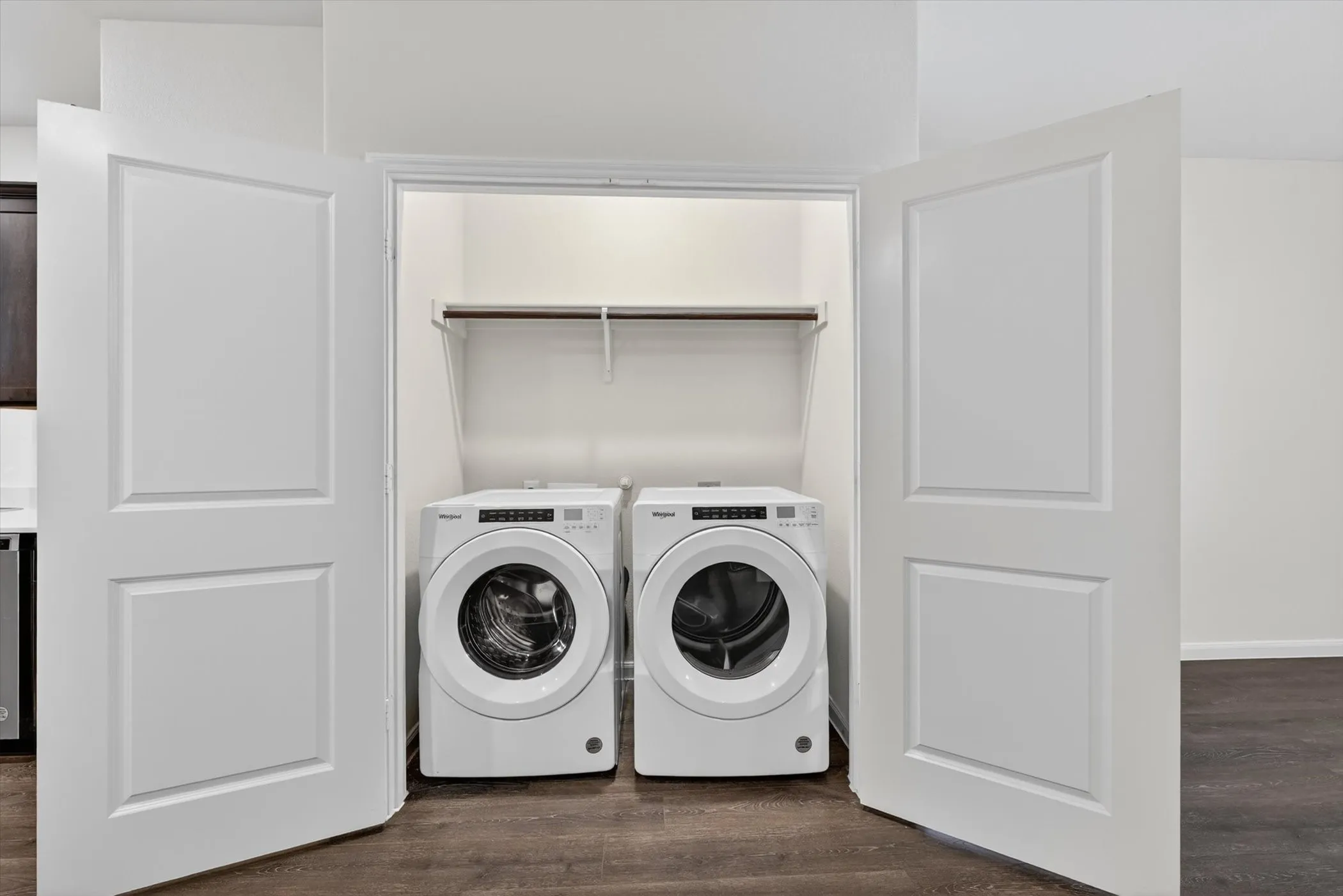 washer and dryer are included