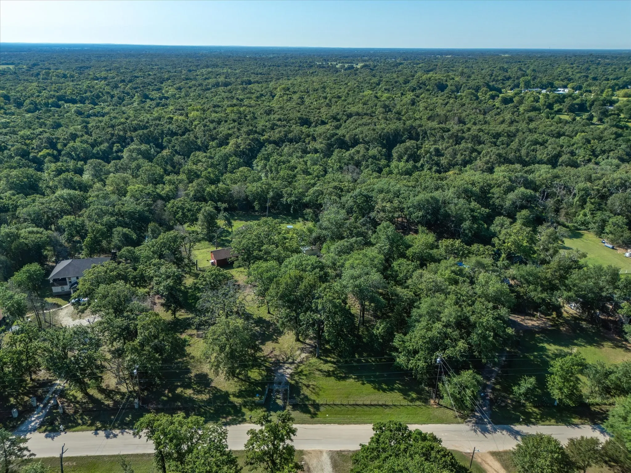 Single Family Residence For Sale in Kaufman County , 1605 Frann Drive, Kaufman, Texas 75142, 3 Bedroom, 2 Bathroom, 2 Garage spaces, 2,245 Sqft, built in 1984, mls#21261080, Real Estate Agent in Kaufman, Homes For Sale in Kaufman county, Homes For Sale in Kaufman, Realtor in Kaufman Texas, Real Estate Brokerage Independent Realty Texas, Luminita Cordes Realtor