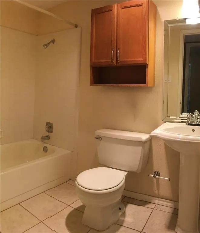 Single Family Residence For Rent in Dallas County , 1828 Angelina Drive, Garland, Texas 75040, 3 Bedrooms, 2 Bathrooms, 1 Garage spaces, 1,414 Sqft, built in 1979, Preowned, Price $2,000, mls#21261085, Real Estate Agent in Garland, Homes For Rent in Dallas county, Homes For Rent in Garland, Realtor in Garland Texas, Real Estate Brokerage Independent Realty Texas, Luminita Cordes Realtor