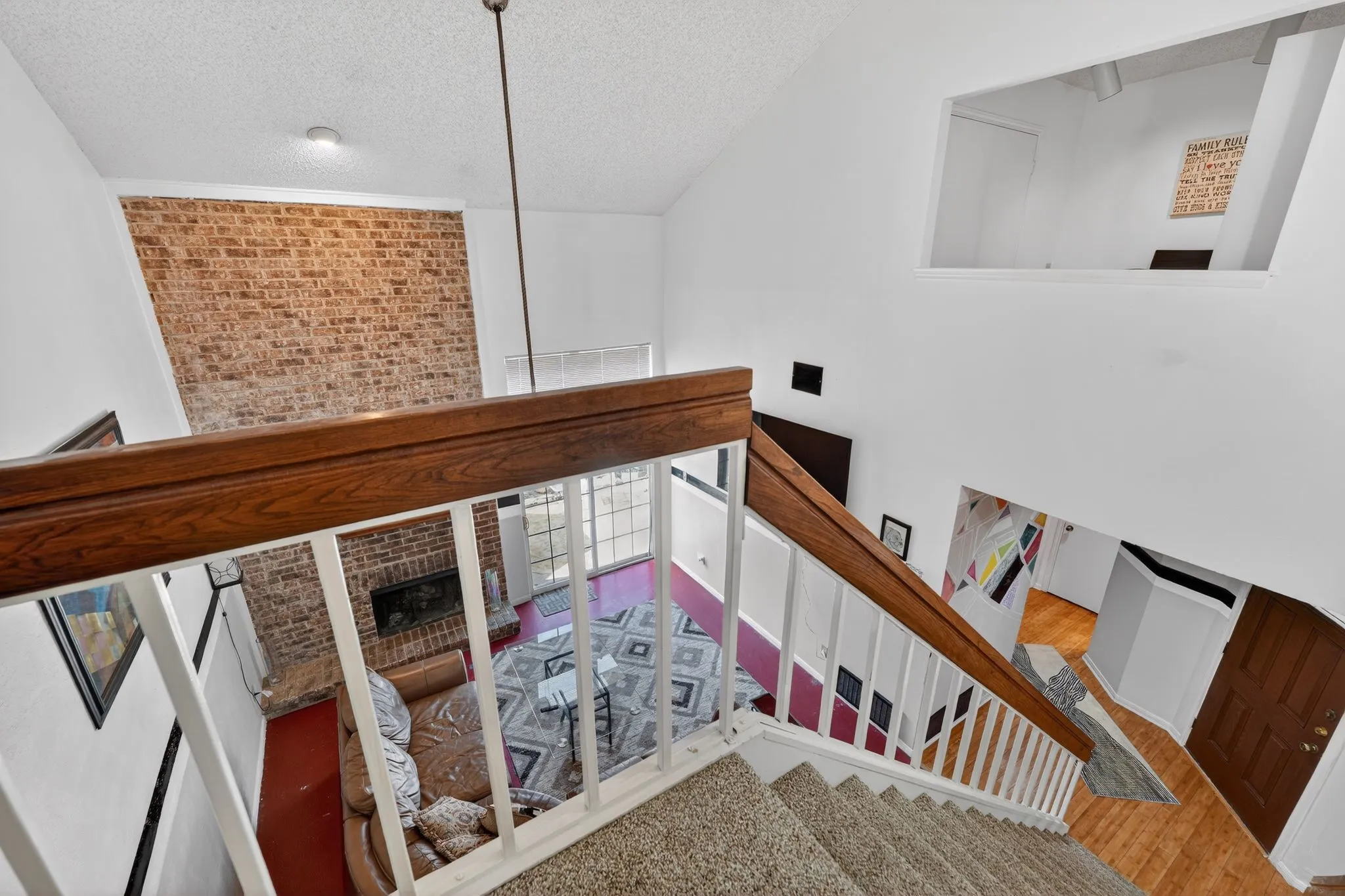 Single Family Residence For Sale in Dallas County , 2416 Mira Drive, Garland, Texas 75044, 2 Bedrooms, 2 Bathrooms, 2 Garage spaces, 1,440 Sqft, built in 1982, Price $264,000, mls#21261066, Real Estate Agent in Garland, Homes For Sale in Dallas county, Homes For Sale in Garland, Realtor in Garland Texas, Real Estate Brokerage Independent Realty Texas, Luminita Cordes Realtor