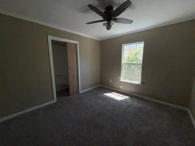 Single Family Residence For Sale in Wichita County , 513 W Inwood Drive, Wichita Falls, Texas 76301, 3 Bedroom, 2 Bathroom, Garage spaces, 1,216 Sqft, built in 1949, Preowned, mls#21259828, Real Estate Agent in Wichita Falls, Homes For Sale in Wichita county, Homes For Sale in Wichita Falls, Realtor in Wichita Falls Texas, Real Estate Brokerage Independent Realty Texas, Luminita Cordes Realtor