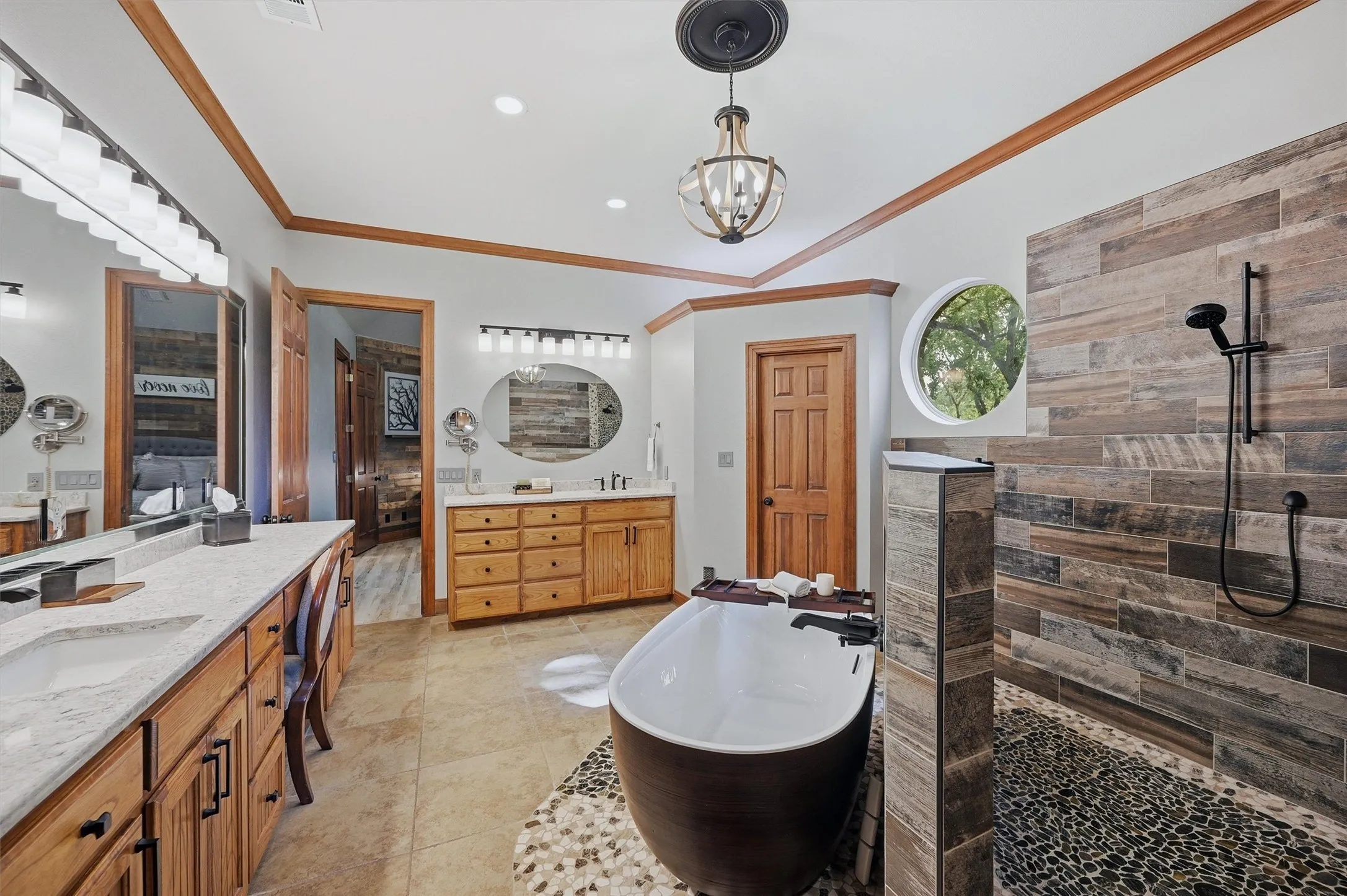 Single Family Residence For Sale in Grayson County , 31 Forest Hills Circle, Gunter, Texas 75058, 3 Bedroom, 3 Bathroom, 3 Garage spaces, 2,776 Sqft, built in 1999, Preowned, mls#21252923, Real Estate Agent in Gunter, Homes For Sale in Grayson county, Homes For Sale in Gunter, Realtor in Gunter Texas, Real Estate Brokerage Independent Realty Texas, Luminita Cordes Realtor