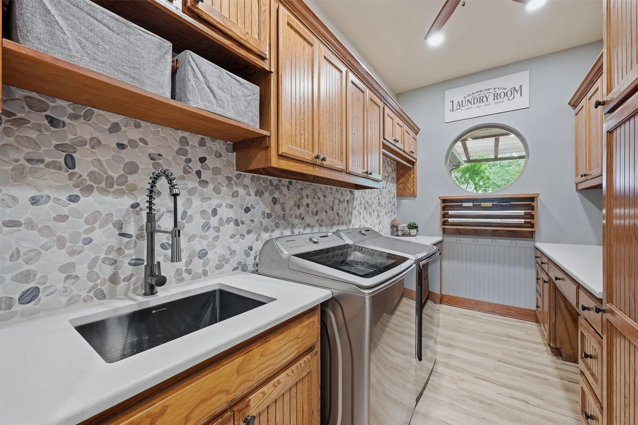 Single Family Residence For Sale in Grayson County , 31 Forest Hills Circle, Gunter, Texas 75058, 3 Bedroom, 3 Bathroom, 3 Garage spaces, 2,776 Sqft, built in 1999, Preowned, mls#21252923, Real Estate Agent in Gunter, Homes For Sale in Grayson county, Homes For Sale in Gunter, Realtor in Gunter Texas, Real Estate Brokerage Independent Realty Texas, Luminita Cordes Realtor
