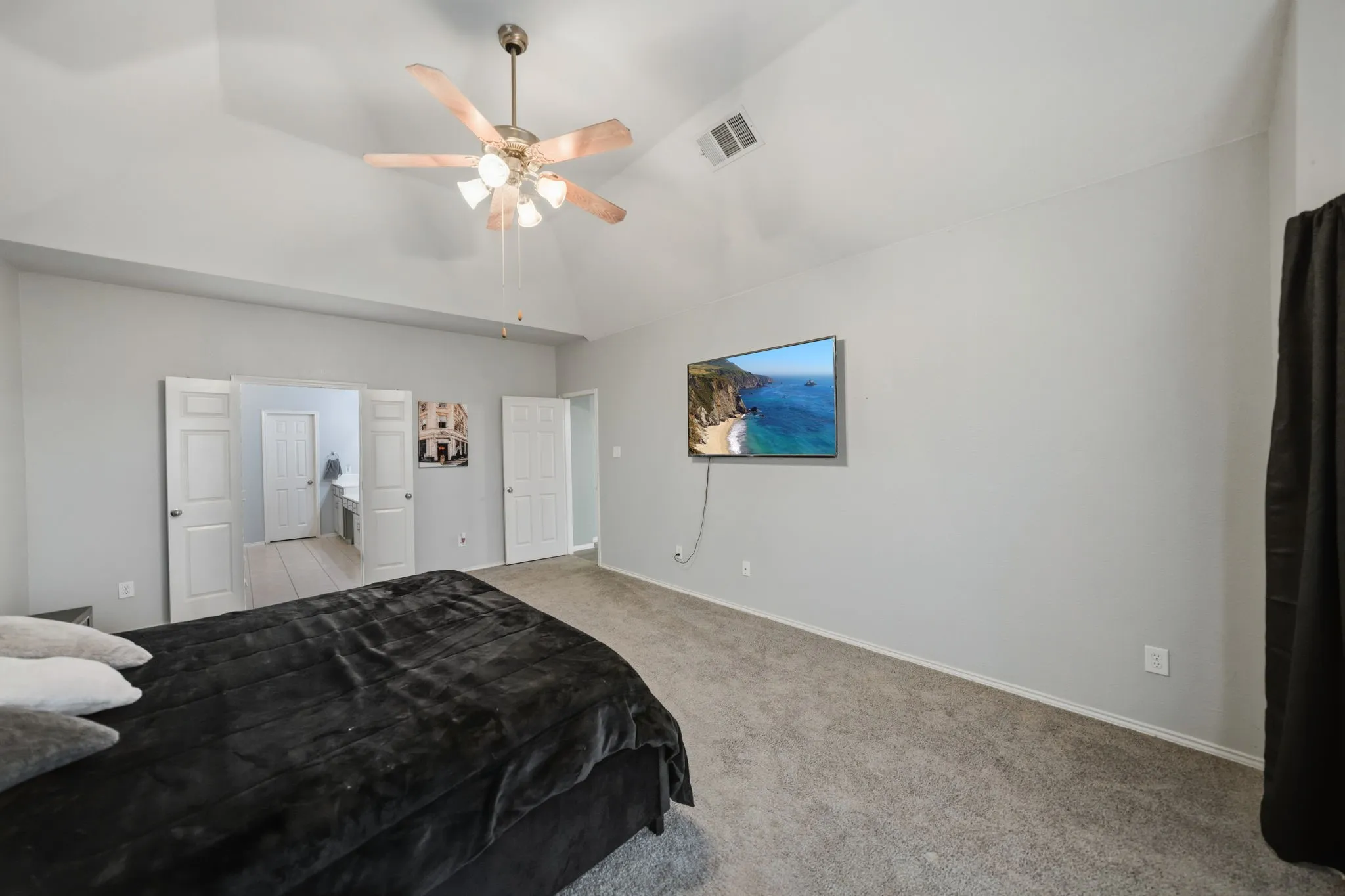 Single Family Residence For Sale in Dallas County , 6430 Meadowcrest Lane, Sachse, Texas 75048, 4 Bedrooms, 3 Bathrooms, 2 Garage spaces, 2,943 Sqft, built in 2004, Price $500,000, mls#21253156, Real Estate Agent in Sachse, Homes For Sale in Dallas county, Homes For Sale in Sachse, Realtor in Sachse Texas, Real Estate Brokerage Independent Realty Texas, Luminita Cordes Realtor