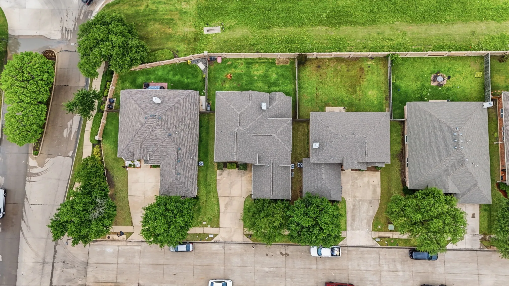 Single Family Residence For Sale in Dallas County , 6430 Meadowcrest Lane, Sachse, Texas 75048, 4 Bedrooms, 3 Bathrooms, 2 Garage spaces, 2,943 Sqft, built in 2004, Price $500,000, mls#21253156, Real Estate Agent in Sachse, Homes For Sale in Dallas county, Homes For Sale in Sachse, Realtor in Sachse Texas, Real Estate Brokerage Independent Realty Texas, Luminita Cordes Realtor