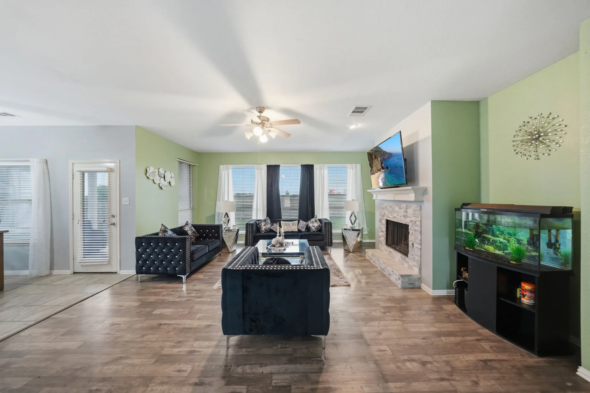 Single Family Residence For Sale in Dallas County , 6430 Meadowcrest Lane, Sachse, Texas 75048, 4 Bedrooms, 3 Bathrooms, 2 Garage spaces, 2,943 Sqft, built in 2004, Price $500,000, mls#21253156, Real Estate Agent in Sachse, Homes For Sale in Dallas county, Homes For Sale in Sachse, Realtor in Sachse Texas, Real Estate Brokerage Independent Realty Texas, Luminita Cordes Realtor