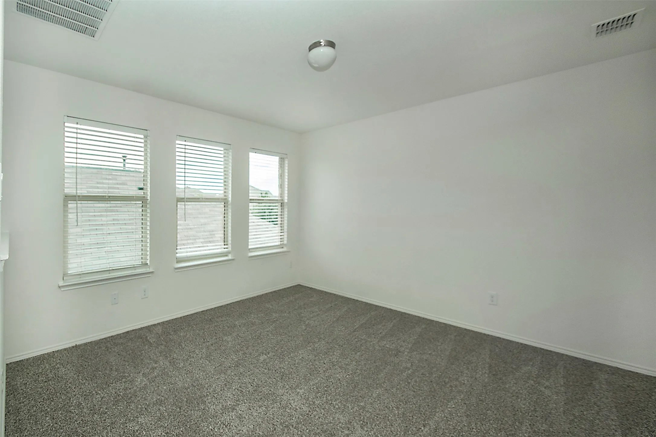 Single Family Residence For Sale in Denton County , 2301 Brightstone Drive, Little Elm, Texas 76227, 4 Bedroom, 3 Bathroom, 2 Garage spaces, 2,184 Sqft, built in 2019, mls#21220307, Real Estate Agent in Little Elm, Homes For Sale in Denton county, Homes For Sale in Little Elm, Realtor in Little Elm Texas, Real Estate Brokerage Independent Realty Texas, Luminita Cordes Realtor