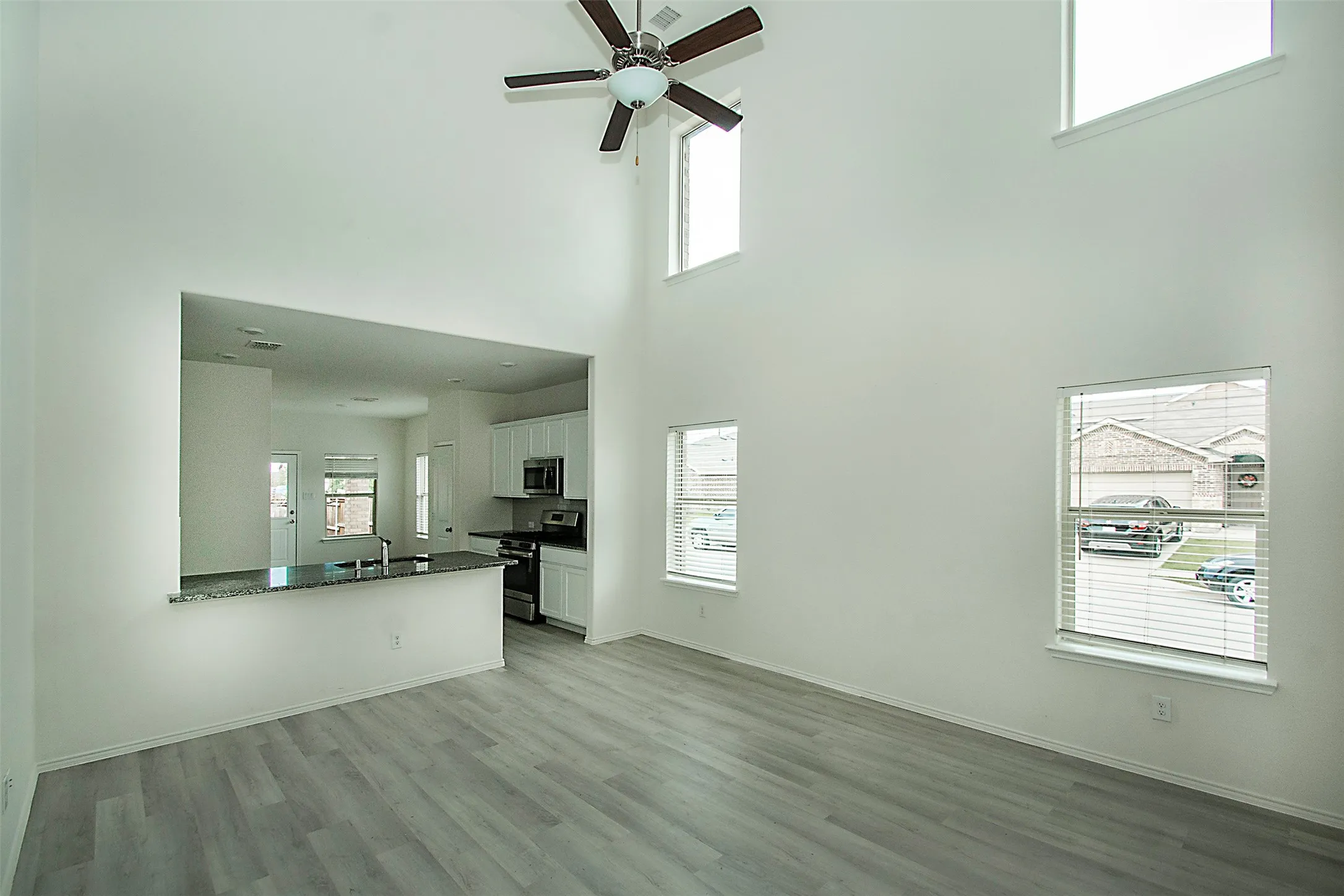 Single Family Residence For Sale in Denton County , 2301 Brightstone Drive, Little Elm, Texas 76227, 4 Bedroom, 3 Bathroom, 2 Garage spaces, 2,184 Sqft, built in 2019, mls#21220307, Real Estate Agent in Little Elm, Homes For Sale in Denton county, Homes For Sale in Little Elm, Realtor in Little Elm Texas, Real Estate Brokerage Independent Realty Texas, Luminita Cordes Realtor