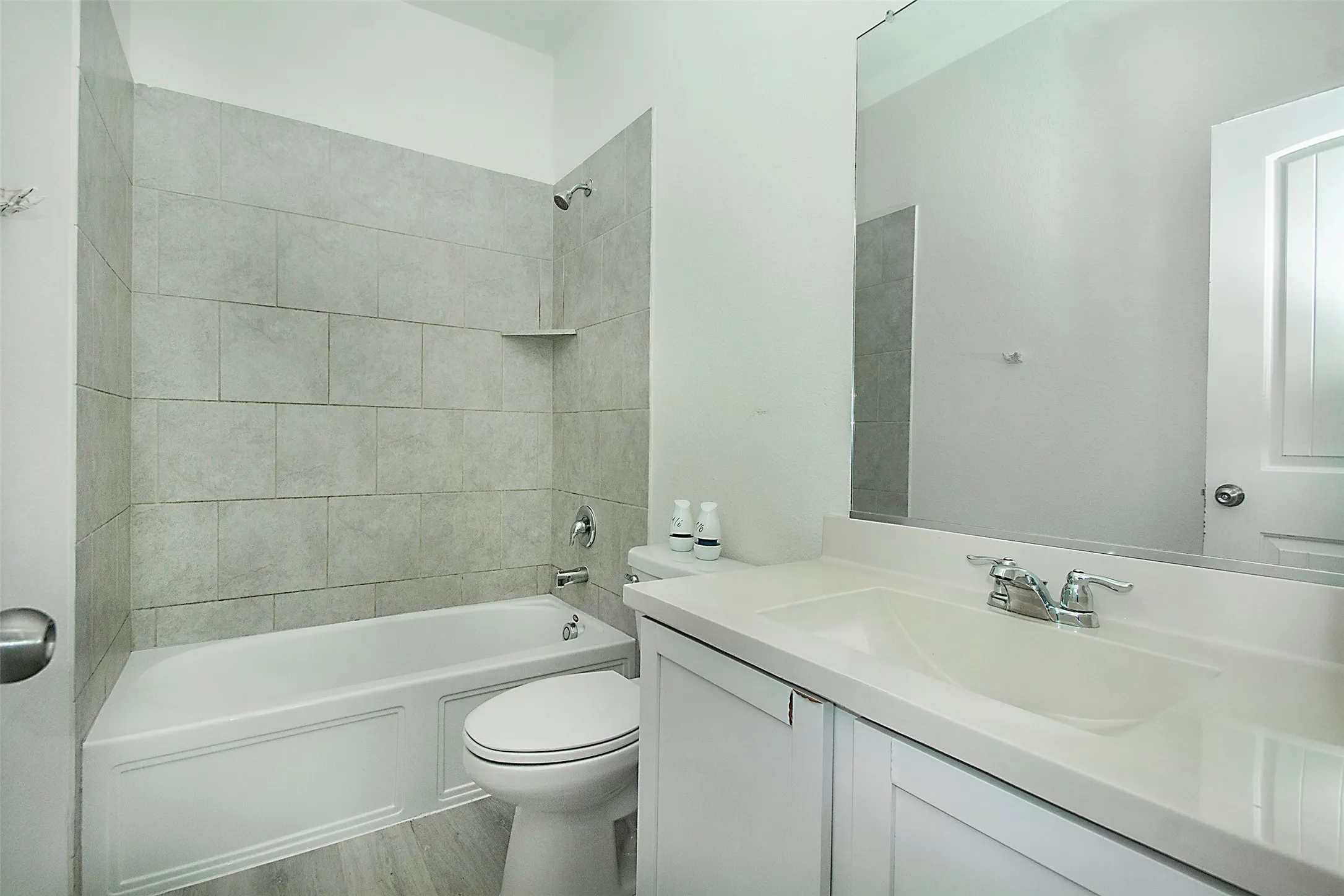 Single Family Residence For Sale in Denton County , 2301 Brightstone Drive, Little Elm, Texas 76227, 4 Bedroom, 3 Bathroom, 2 Garage spaces, 2,184 Sqft, built in 2019, mls#21220307, Real Estate Agent in Little Elm, Homes For Sale in Denton county, Homes For Sale in Little Elm, Realtor in Little Elm Texas, Real Estate Brokerage Independent Realty Texas, Luminita Cordes Realtor