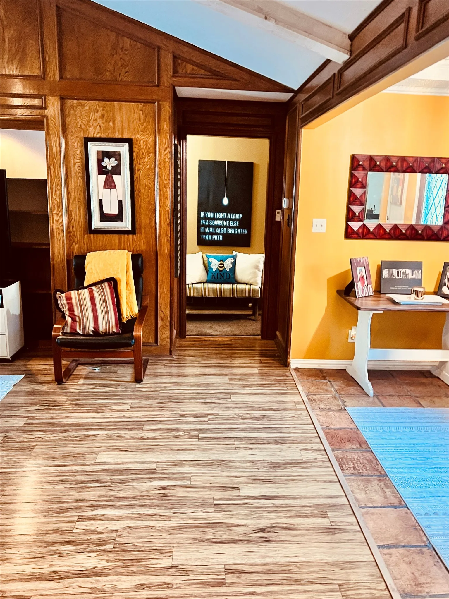 Front entry view toward hallway to bedrooms