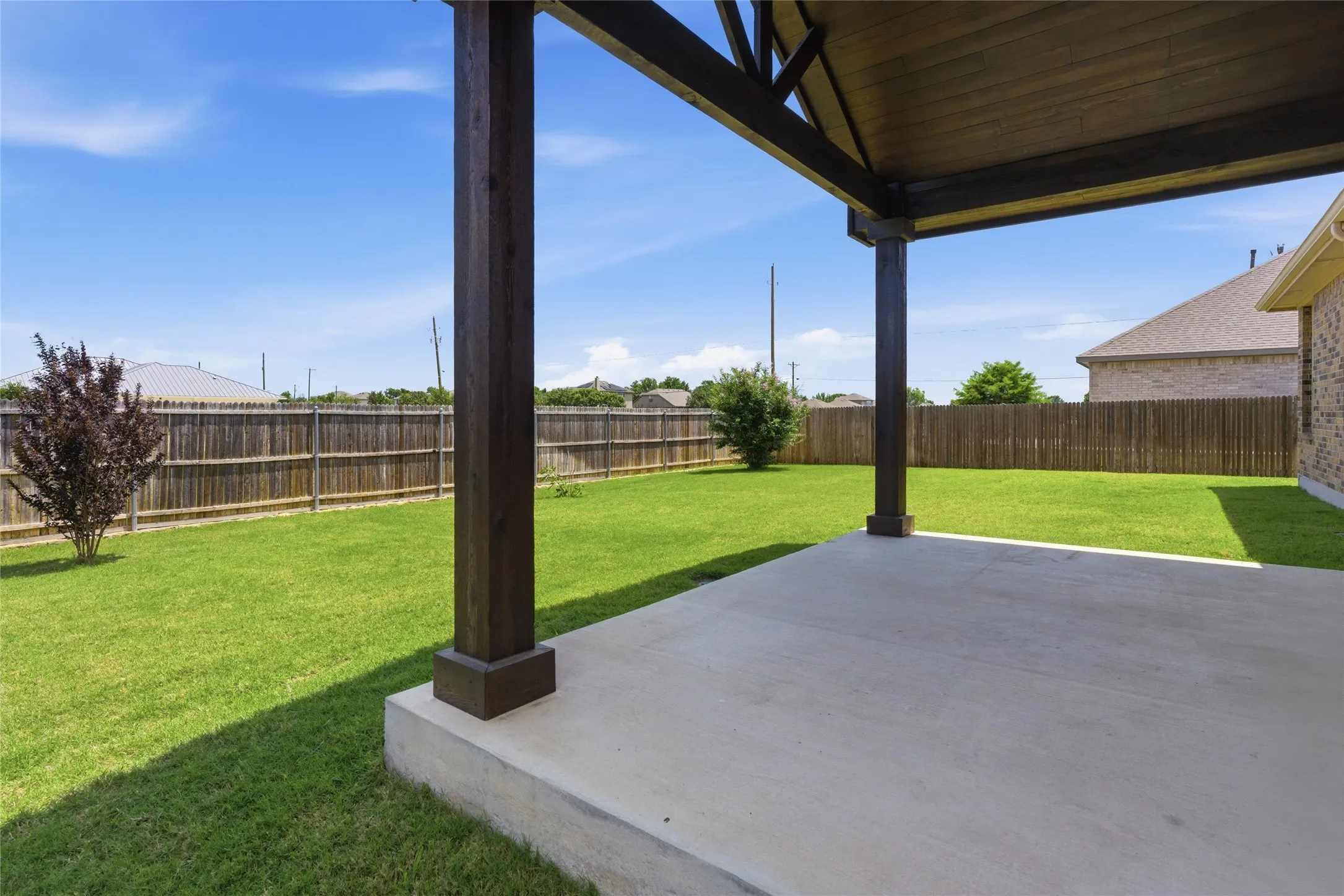 Single Family Residence For Sale in Denton County , 3212 Camden Creek Road, Krum, Texas 76249, 4 Bedroom, 2 Bathroom, 2 Garage spaces, 2,030 Sqft, built in 2020, mls#21261165, Real Estate Agent in Krum, Homes For Sale in Denton county, Homes For Sale in Krum, Realtor in Krum Texas, Real Estate Brokerage Independent Realty Texas, Luminita Cordes Realtor
