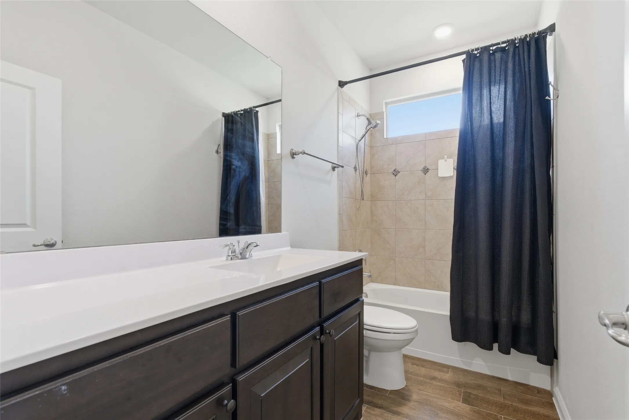 Single Family Residence For Sale in Denton County , 3212 Camden Creek Road, Krum, Texas 76249, 4 Bedroom, 2 Bathroom, 2 Garage spaces, 2,030 Sqft, built in 2020, mls#21261165, Real Estate Agent in Krum, Homes For Sale in Denton county, Homes For Sale in Krum, Realtor in Krum Texas, Real Estate Brokerage Independent Realty Texas, Luminita Cordes Realtor