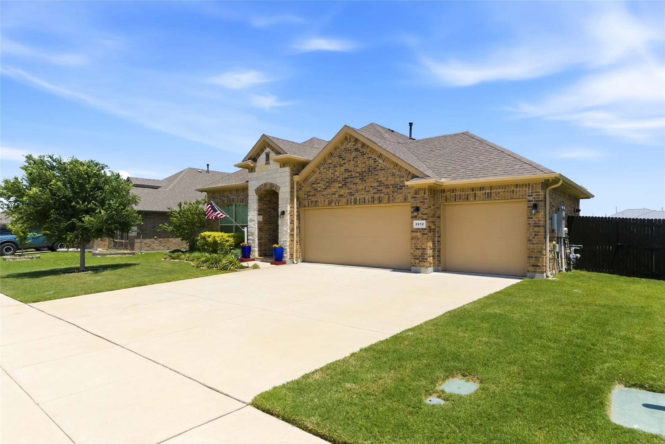 Single Family Residence For Sale in Denton County , 3212 Camden Creek Road, Krum, Texas 76249, 4 Bedroom, 2 Bathroom, 2 Garage spaces, 2,030 Sqft, built in 2020, mls#21261165, Real Estate Agent in Krum, Homes For Sale in Denton county, Homes For Sale in Krum, Realtor in Krum Texas, Real Estate Brokerage Independent Realty Texas, Luminita Cordes Realtor