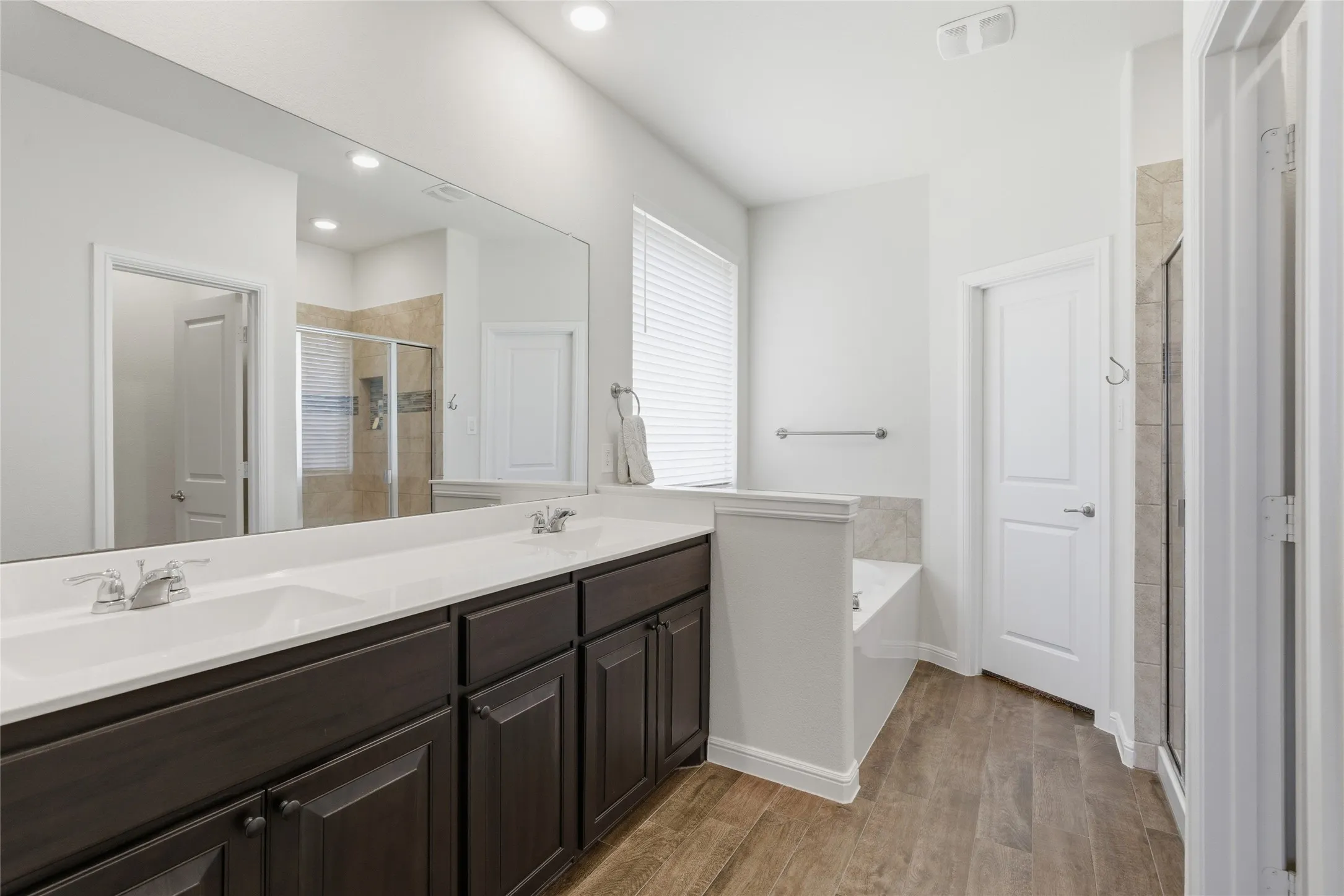 Single Family Residence For Sale in Denton County , 3212 Camden Creek Road, Krum, Texas 76249, 4 Bedroom, 2 Bathroom, 2 Garage spaces, 2,030 Sqft, built in 2020, mls#21261165, Real Estate Agent in Krum, Homes For Sale in Denton county, Homes For Sale in Krum, Realtor in Krum Texas, Real Estate Brokerage Independent Realty Texas, Luminita Cordes Realtor