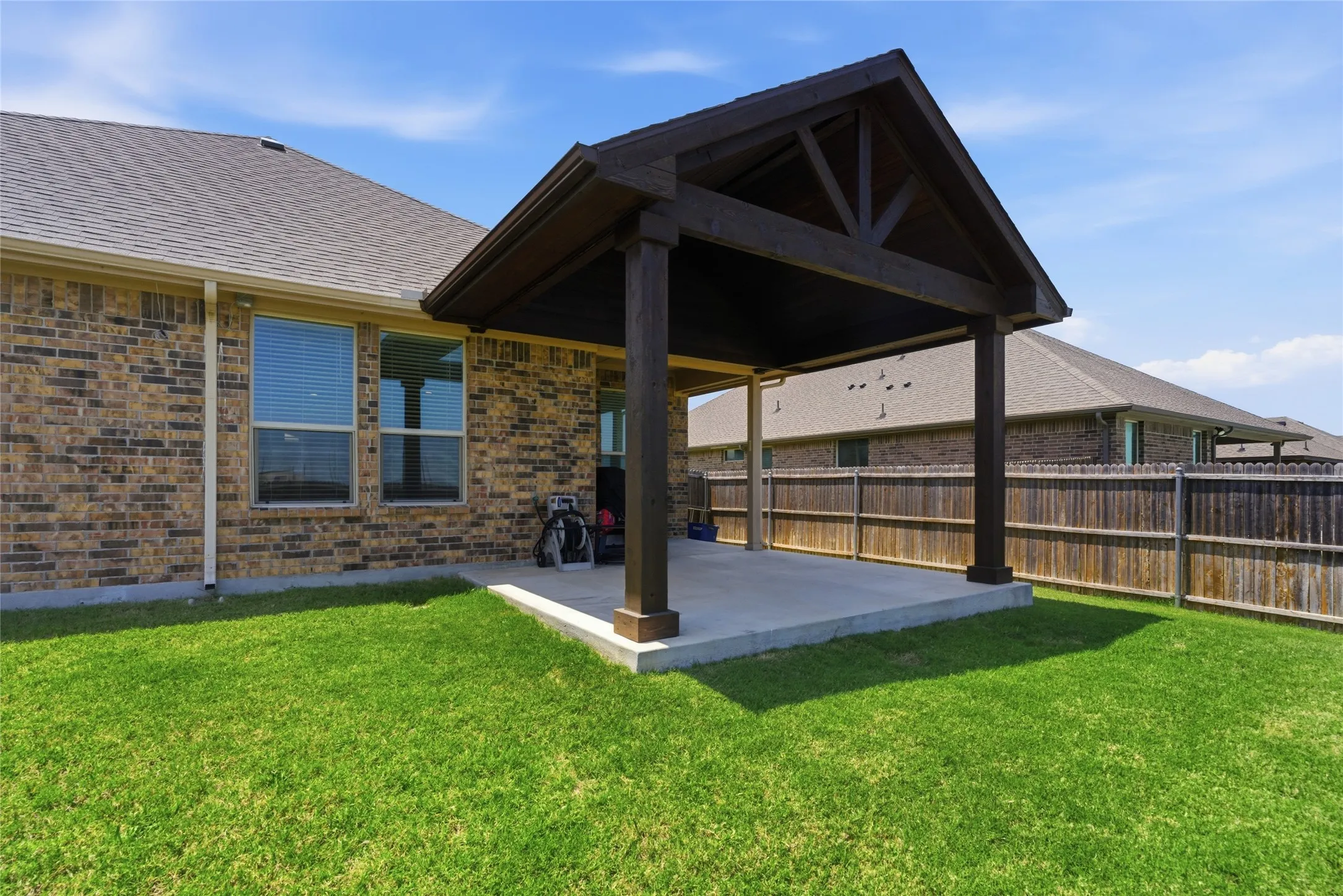 Single Family Residence For Sale in Denton County , 3212 Camden Creek Road, Krum, Texas 76249, 4 Bedroom, 2 Bathroom, 2 Garage spaces, 2,030 Sqft, built in 2020, mls#21261165, Real Estate Agent in Krum, Homes For Sale in Denton county, Homes For Sale in Krum, Realtor in Krum Texas, Real Estate Brokerage Independent Realty Texas, Luminita Cordes Realtor