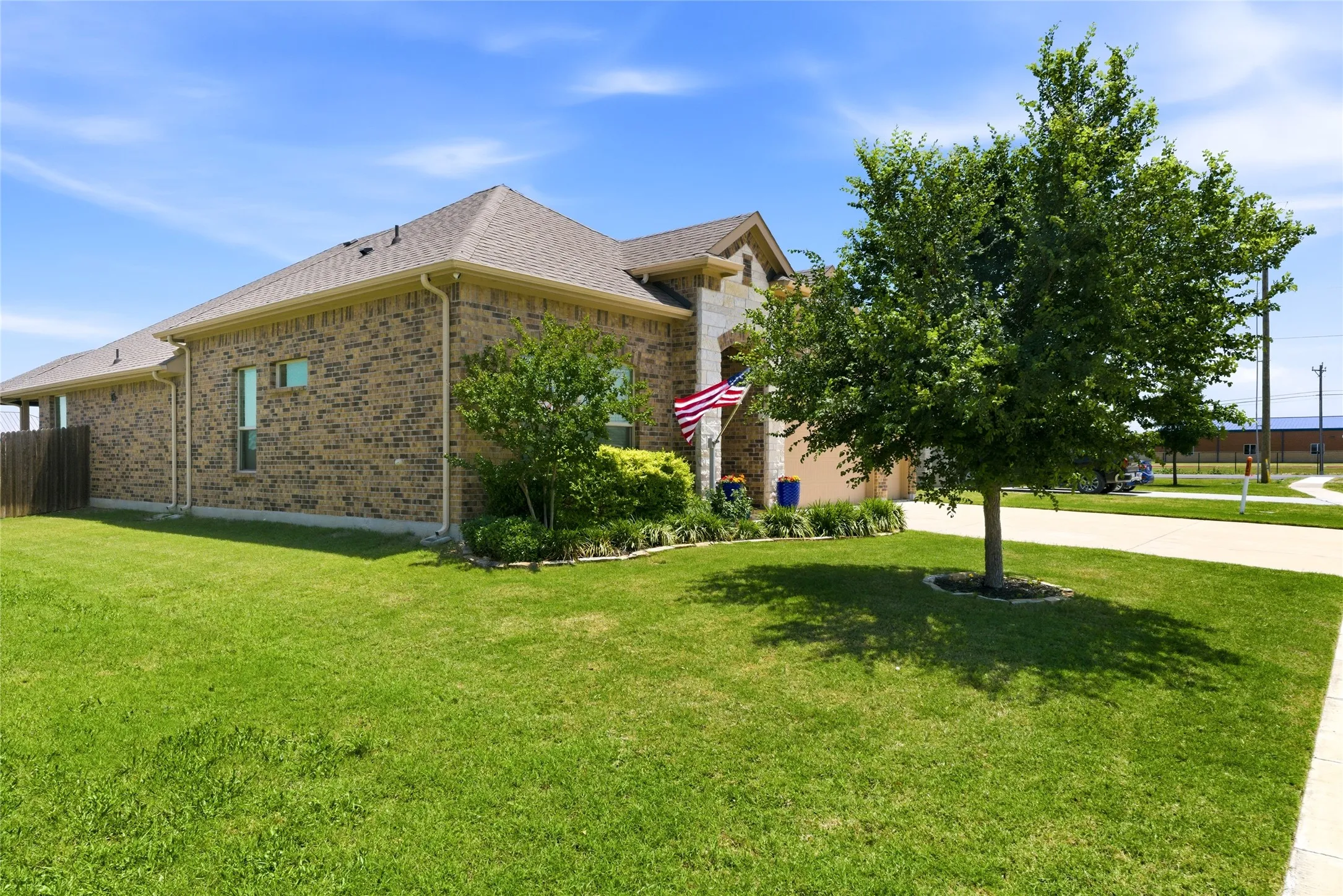 Single Family Residence For Sale in Denton County , 3212 Camden Creek Road, Krum, Texas 76249, 4 Bedroom, 2 Bathroom, 2 Garage spaces, 2,030 Sqft, built in 2020, mls#21261165, Real Estate Agent in Krum, Homes For Sale in Denton county, Homes For Sale in Krum, Realtor in Krum Texas, Real Estate Brokerage Independent Realty Texas, Luminita Cordes Realtor