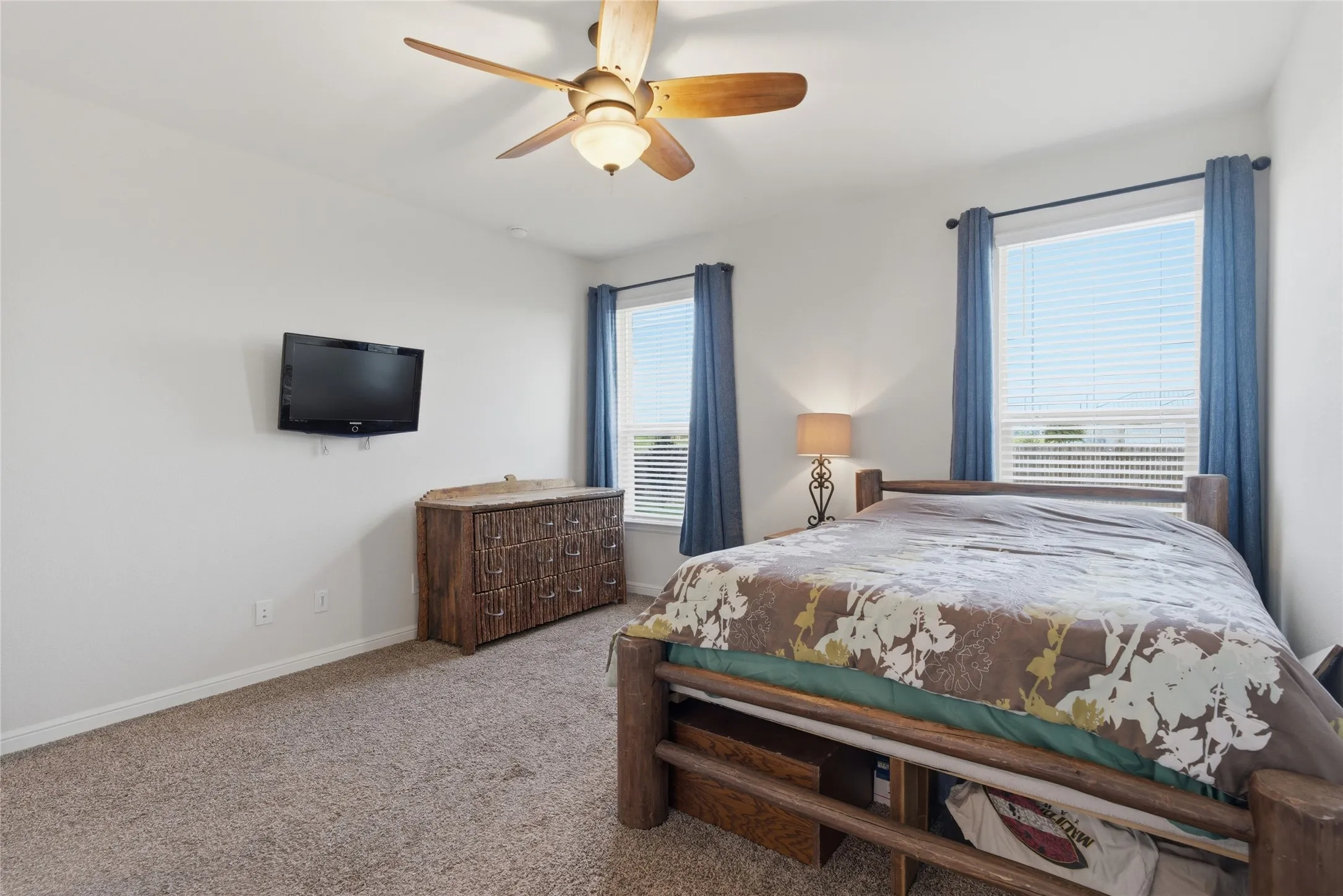 Single Family Residence For Sale in Denton County , 3212 Camden Creek Road, Krum, Texas 76249, 4 Bedroom, 2 Bathroom, 2 Garage spaces, 2,030 Sqft, built in 2020, mls#21261165, Real Estate Agent in Krum, Homes For Sale in Denton county, Homes For Sale in Krum, Realtor in Krum Texas, Real Estate Brokerage Independent Realty Texas, Luminita Cordes Realtor