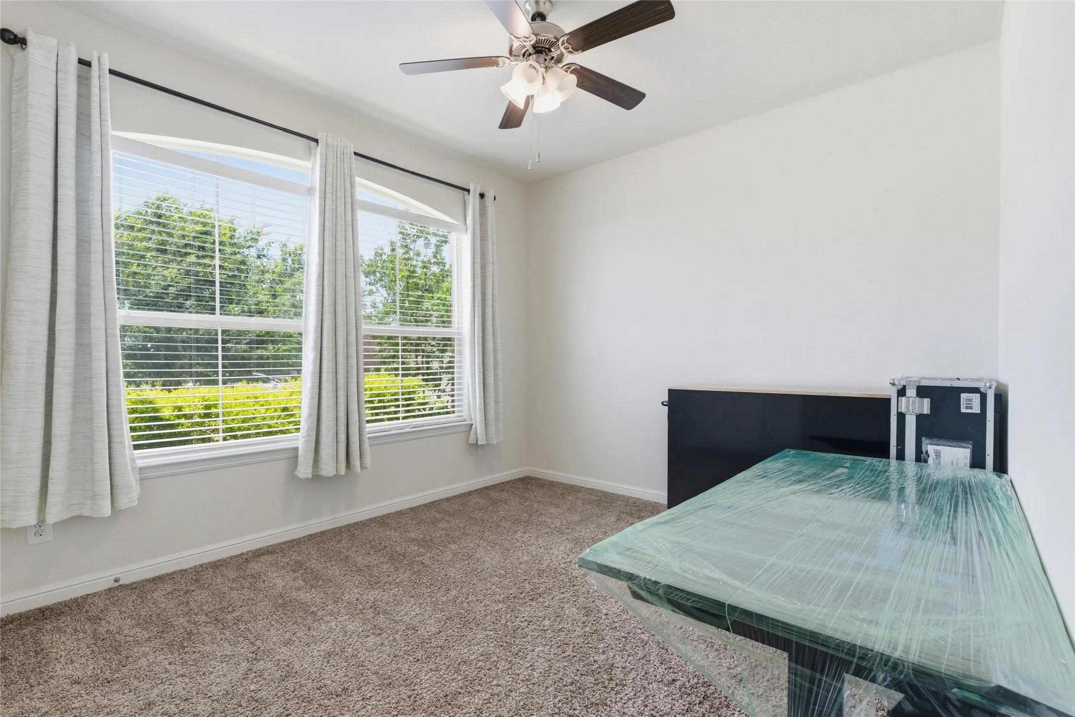 Single Family Residence For Sale in Denton County , 3212 Camden Creek Road, Krum, Texas 76249, 4 Bedroom, 2 Bathroom, 2 Garage spaces, 2,030 Sqft, built in 2020, mls#21261165, Real Estate Agent in Krum, Homes For Sale in Denton county, Homes For Sale in Krum, Realtor in Krum Texas, Real Estate Brokerage Independent Realty Texas, Luminita Cordes Realtor