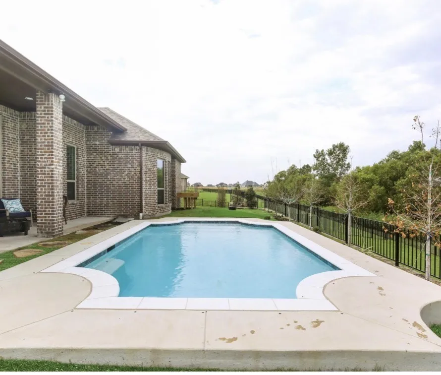 Single Family Residence For Sale in Grayson County , 1129 Stonebridge Pass, Gunter, Texas 75058, 5 Bedroom, 3 Bathroom, 2 Garage spaces, 2,934 Sqft, built in 2017, mls#21261170, Real Estate Agent in Gunter, Homes For Sale in Grayson county, Homes For Sale in Gunter, Realtor in Gunter Texas, Real Estate Brokerage Independent Realty Texas, Luminita Cordes Realtor