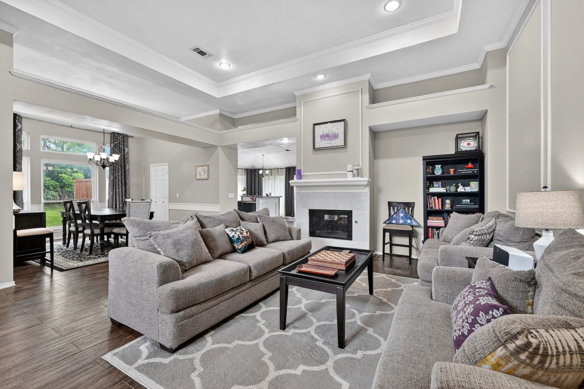 Single Family Residence For Sale in Denton County , 2365 Glen Ridge Drive, Highland Village, Texas 75077, 4 Bedroom, 3 Bathroom, 2 Garage spaces, 2,319 Sqft, built in 1990, mls#21258958, Real Estate Agent in Highland Village, Homes For Sale in Denton county, Homes For Sale in Highland Village, Realtor in Highland Village Texas, Real Estate Brokerage Independent Realty Texas, Luminita Cordes Realtor