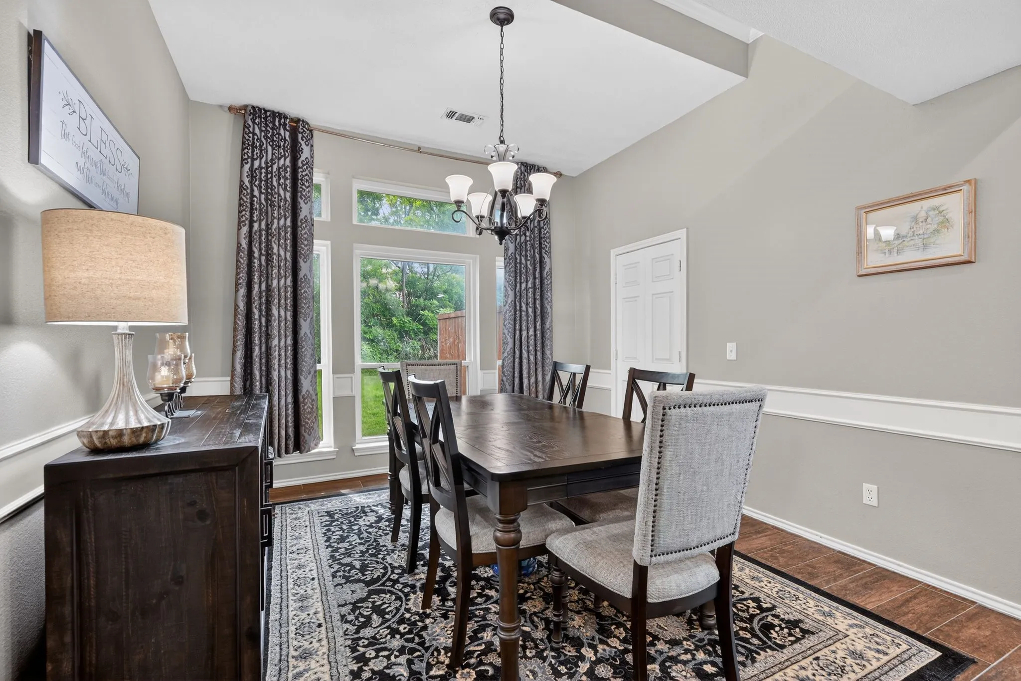 Single Family Residence For Sale in Denton County , 2365 Glen Ridge Drive, Highland Village, Texas 75077, 4 Bedroom, 3 Bathroom, 2 Garage spaces, 2,319 Sqft, built in 1990, mls#21258958, Real Estate Agent in Highland Village, Homes For Sale in Denton county, Homes For Sale in Highland Village, Realtor in Highland Village Texas, Real Estate Brokerage Independent Realty Texas, Luminita Cordes Realtor