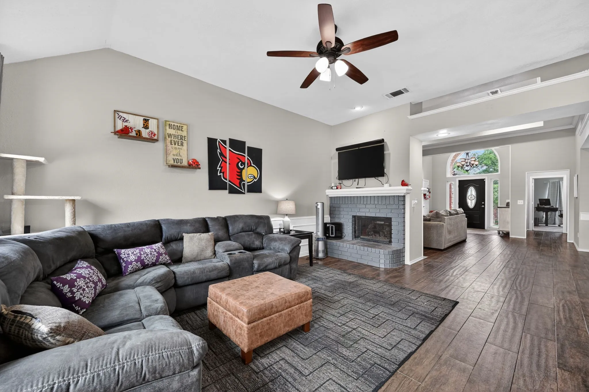 Single Family Residence For Sale in Denton County , 2365 Glen Ridge Drive, Highland Village, Texas 75077, 4 Bedroom, 3 Bathroom, 2 Garage spaces, 2,319 Sqft, built in 1990, mls#21258958, Real Estate Agent in Highland Village, Homes For Sale in Denton county, Homes For Sale in Highland Village, Realtor in Highland Village Texas, Real Estate Brokerage Independent Realty Texas, Luminita Cordes Realtor