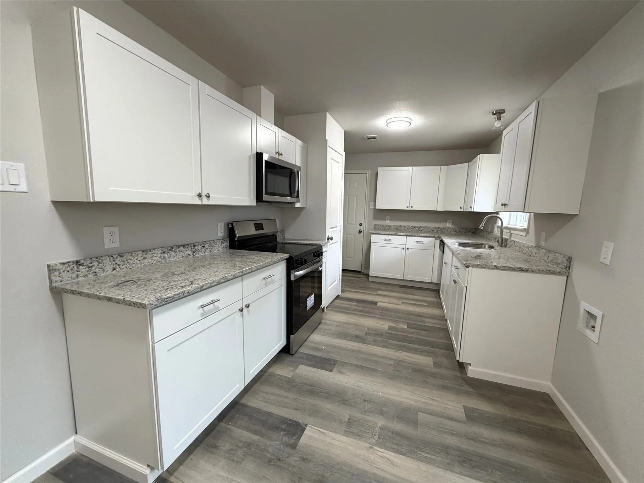 Single Family Residence For Sale in Grayson County , 1413 Blanton Place, Sherman, Texas 75092, 4 Bedroom, 2 Bathroom, 2 Garage spaces, 1,705 Sqft, built in 1966, Preowned, Price $274,900, mls#21259474, Real Estate Agent in Sherman, Homes For Sale in Grayson county, Homes For Sale in Sherman, Realtor in Sherman Texas, Real Estate Brokerage Independent Realty Texas, Luminita Cordes Realtor