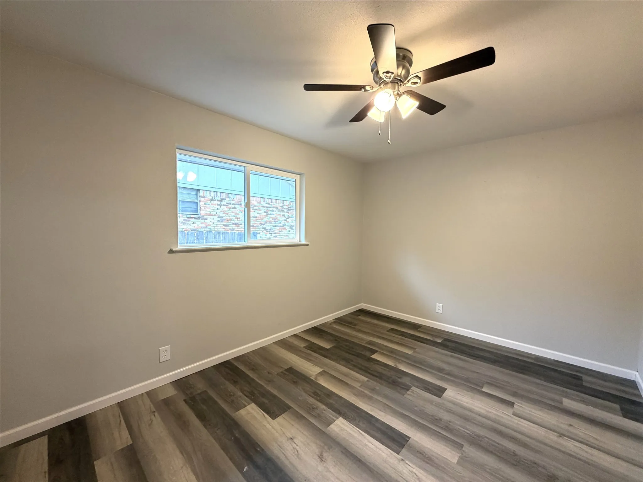 Single Family Residence For Sale in Grayson County , 1413 Blanton Place, Sherman, Texas 75092, 4 Bedroom, 2 Bathroom, 2 Garage spaces, 1,705 Sqft, built in 1966, Preowned, Price $274,900, mls#21259474, Real Estate Agent in Sherman, Homes For Sale in Grayson county, Homes For Sale in Sherman, Realtor in Sherman Texas, Real Estate Brokerage Independent Realty Texas, Luminita Cordes Realtor