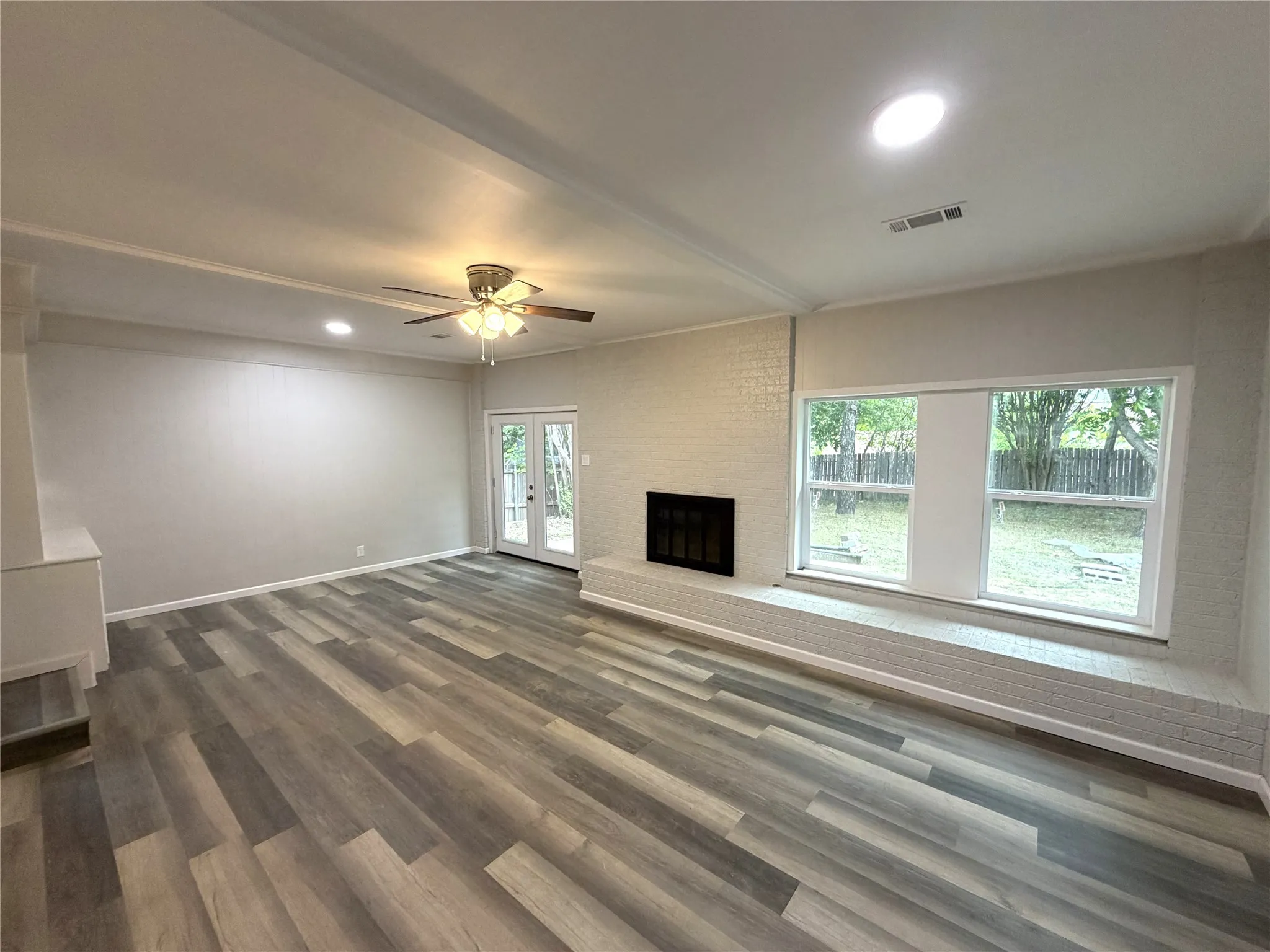 Single Family Residence For Sale in Grayson County , 1413 Blanton Place, Sherman, Texas 75092, 4 Bedroom, 2 Bathroom, 2 Garage spaces, 1,705 Sqft, built in 1966, Preowned, Price $274,900, mls#21259474, Real Estate Agent in Sherman, Homes For Sale in Grayson county, Homes For Sale in Sherman, Realtor in Sherman Texas, Real Estate Brokerage Independent Realty Texas, Luminita Cordes Realtor