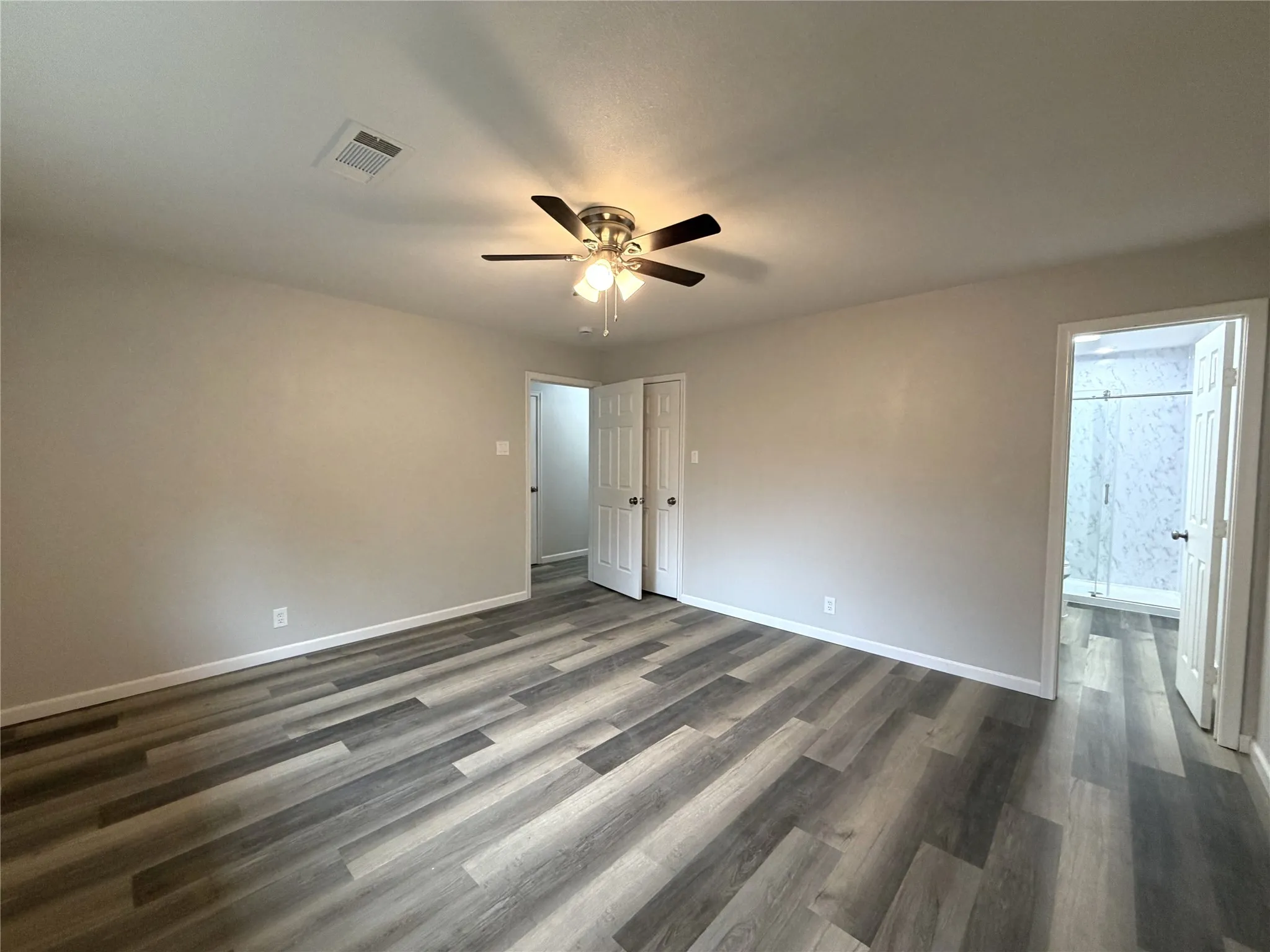 Single Family Residence For Sale in Grayson County , 1413 Blanton Place, Sherman, Texas 75092, 4 Bedroom, 2 Bathroom, 2 Garage spaces, 1,705 Sqft, built in 1966, Preowned, Price $274,900, mls#21259474, Real Estate Agent in Sherman, Homes For Sale in Grayson county, Homes For Sale in Sherman, Realtor in Sherman Texas, Real Estate Brokerage Independent Realty Texas, Luminita Cordes Realtor