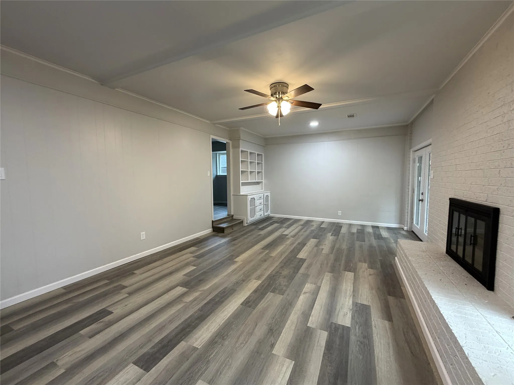 Single Family Residence For Sale in Grayson County , 1413 Blanton Place, Sherman, Texas 75092, 4 Bedroom, 2 Bathroom, 2 Garage spaces, 1,705 Sqft, built in 1966, Preowned, Price $274,900, mls#21259474, Real Estate Agent in Sherman, Homes For Sale in Grayson county, Homes For Sale in Sherman, Realtor in Sherman Texas, Real Estate Brokerage Independent Realty Texas, Luminita Cordes Realtor