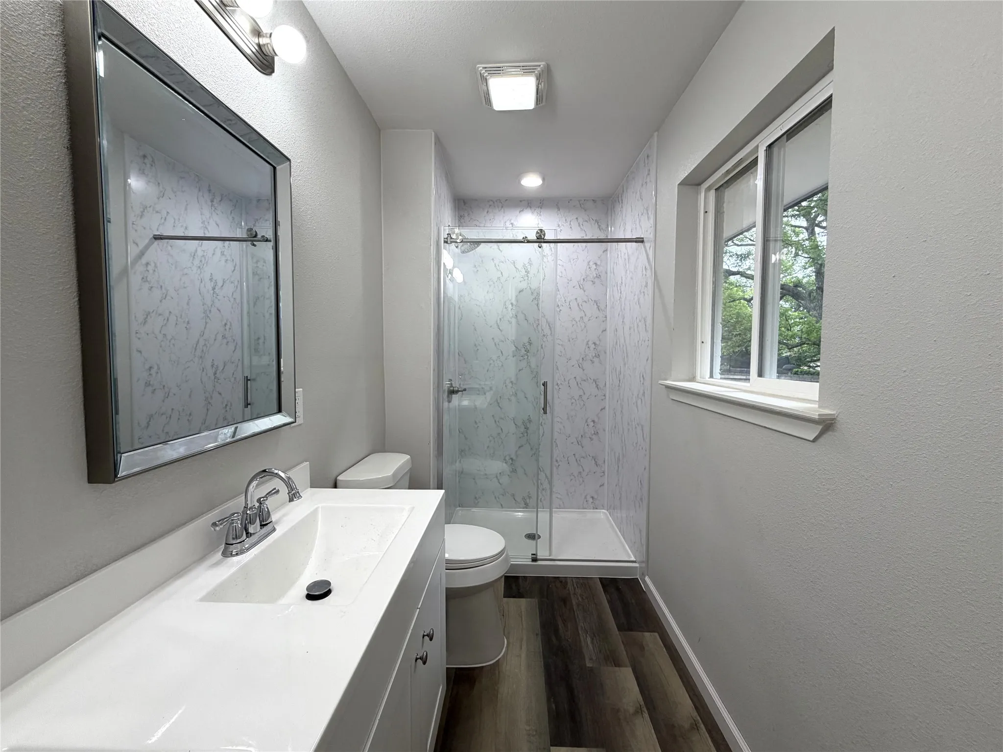 Single Family Residence For Sale in Grayson County , 1413 Blanton Place, Sherman, Texas 75092, 4 Bedroom, 2 Bathroom, 2 Garage spaces, 1,705 Sqft, built in 1966, Preowned, Price $274,900, mls#21259474, Real Estate Agent in Sherman, Homes For Sale in Grayson county, Homes For Sale in Sherman, Realtor in Sherman Texas, Real Estate Brokerage Independent Realty Texas, Luminita Cordes Realtor