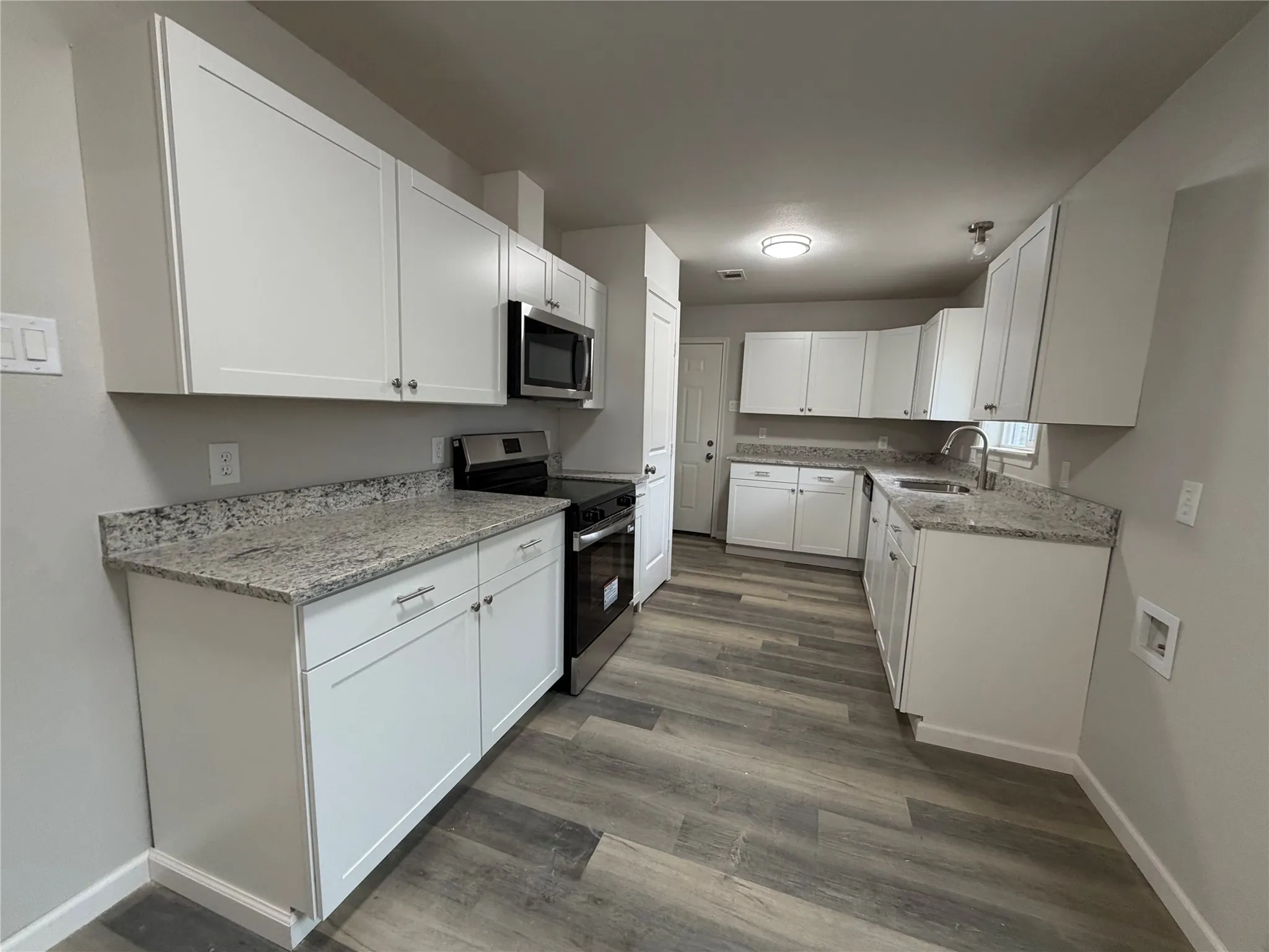 Single Family Residence For Sale in Grayson County , 1413 Blanton Place, Sherman, Texas 75092, 4 Bedroom, 2 Bathroom, 2 Garage spaces, 1,705 Sqft, built in 1966, Preowned, Price $274,900, mls#21259474, Real Estate Agent in Sherman, Homes For Sale in Grayson county, Homes For Sale in Sherman, Realtor in Sherman Texas, Real Estate Brokerage Independent Realty Texas, Luminita Cordes Realtor