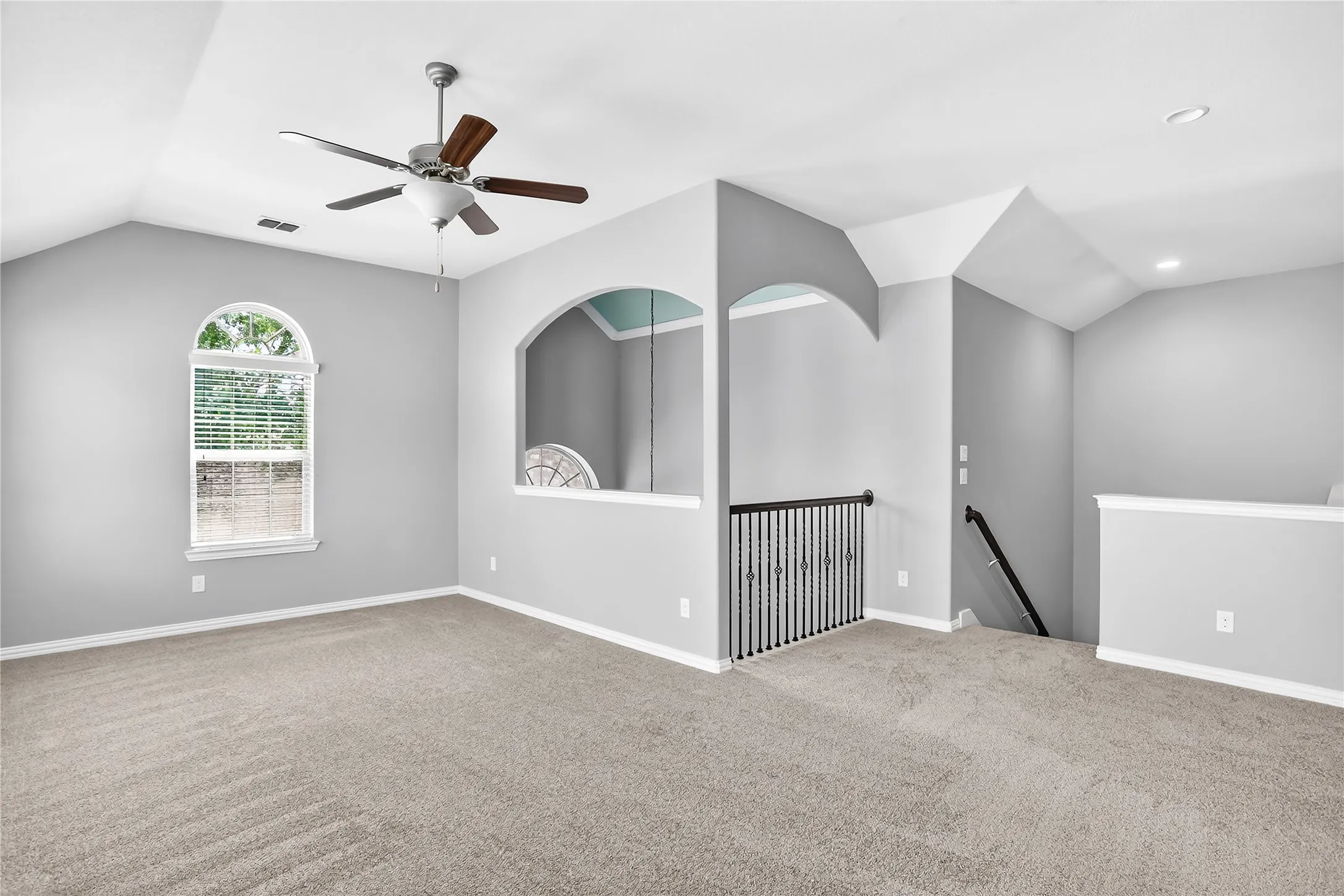 Single Family Residence For Sale in Collin County , 1005 Park Meadow Lane, Mc Kinney, Texas 75071, 4 Bedrooms, 4 Bathrooms, 2 Garage spaces, 2,705 Sqft, built in 2013, Preowned, Price $539,000, mls#21261203, Real Estate Agent in Mc Kinney, Homes For Sale in Collin county, Homes For Sale in Mc Kinney, Realtor in Mc Kinney Texas, Real Estate Brokerage Independent Realty Texas, Luminita Cordes Realtor