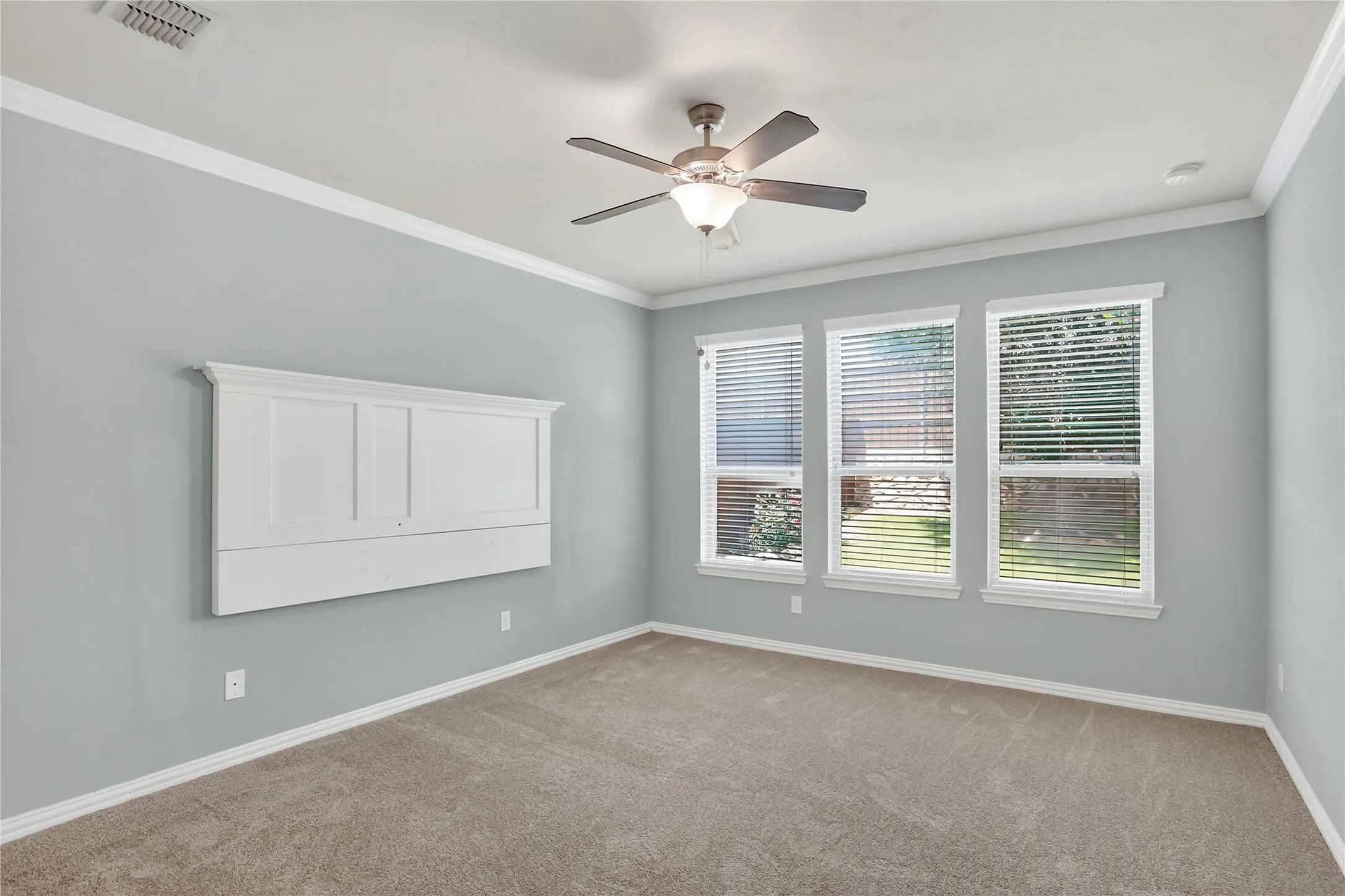 Single Family Residence For Sale in Collin County , 1005 Park Meadow Lane, Mc Kinney, Texas 75071, 4 Bedrooms, 4 Bathrooms, 2 Garage spaces, 2,705 Sqft, built in 2013, Preowned, Price $539,000, mls#21261203, Real Estate Agent in Mc Kinney, Homes For Sale in Collin county, Homes For Sale in Mc Kinney, Realtor in Mc Kinney Texas, Real Estate Brokerage Independent Realty Texas, Luminita Cordes Realtor
