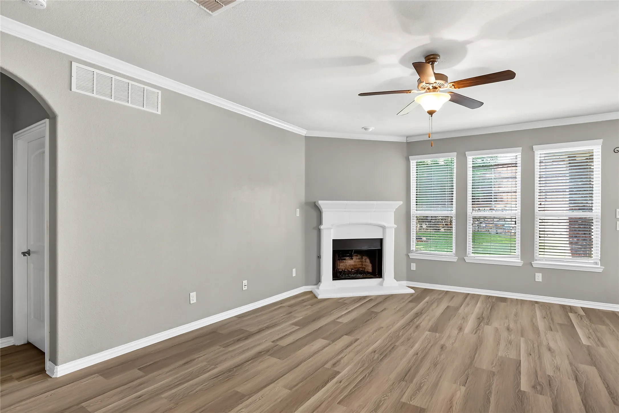 Single Family Residence For Sale in Collin County , 1005 Park Meadow Lane, Mc Kinney, Texas 75071, 4 Bedrooms, 4 Bathrooms, 2 Garage spaces, 2,705 Sqft, built in 2013, Preowned, Price $539,000, mls#21261203, Real Estate Agent in Mc Kinney, Homes For Sale in Collin county, Homes For Sale in Mc Kinney, Realtor in Mc Kinney Texas, Real Estate Brokerage Independent Realty Texas, Luminita Cordes Realtor