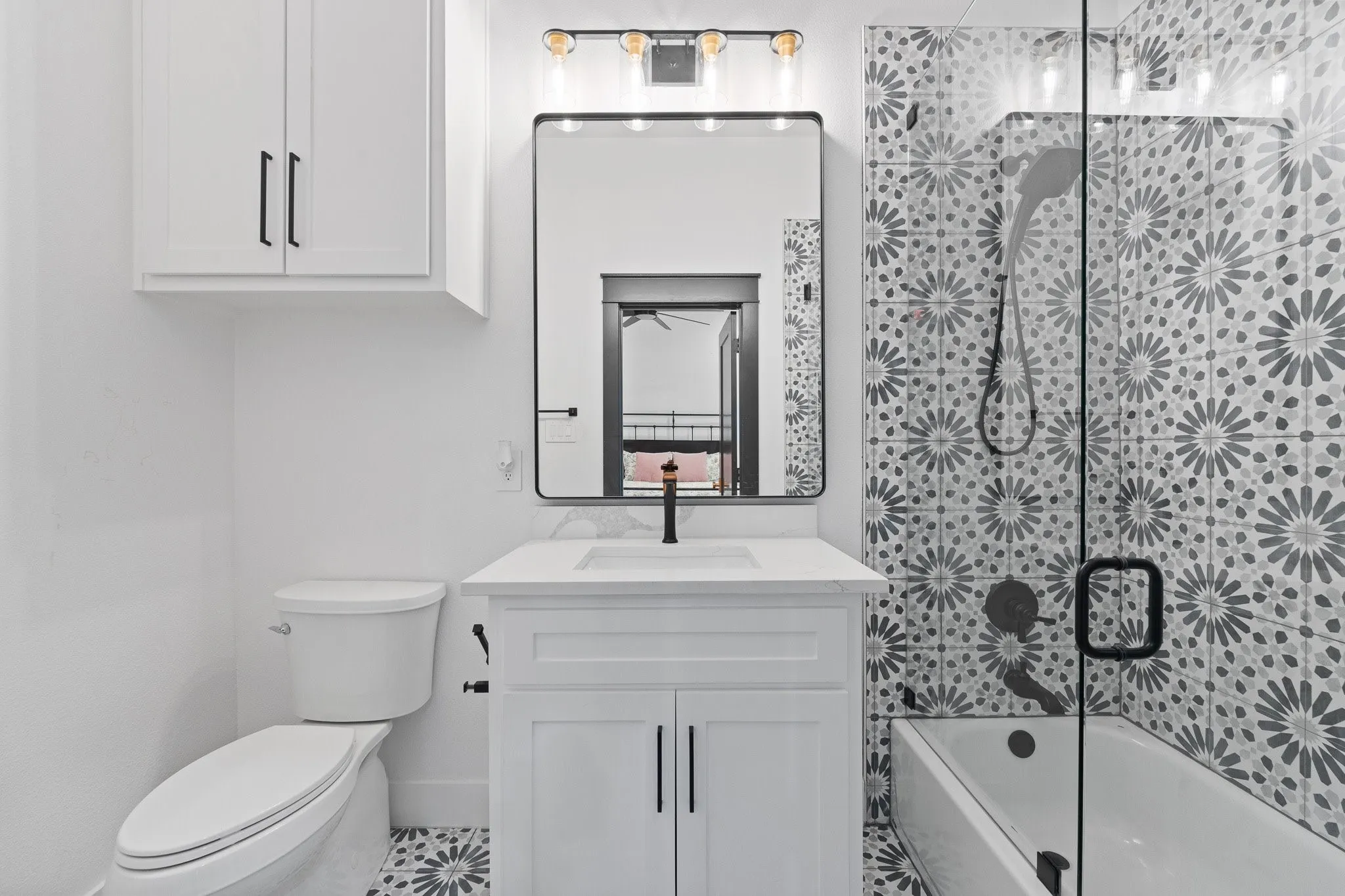 Single Family Residence For Sale in Tarrant County , 613 Wildcat Way, Kennedale, Texas 76060, 5 Bedroom, 8 Bathroom, 2 Garage spaces, 4,061 Sqft, built in 2021, Preowned, mls#21261254, Real Estate Agent in Kennedale, Homes For Sale in Tarrant county, Homes For Sale in Kennedale, Realtor in Kennedale Texas, Real Estate Brokerage Independent Realty Texas, Luminita Cordes Realtor
