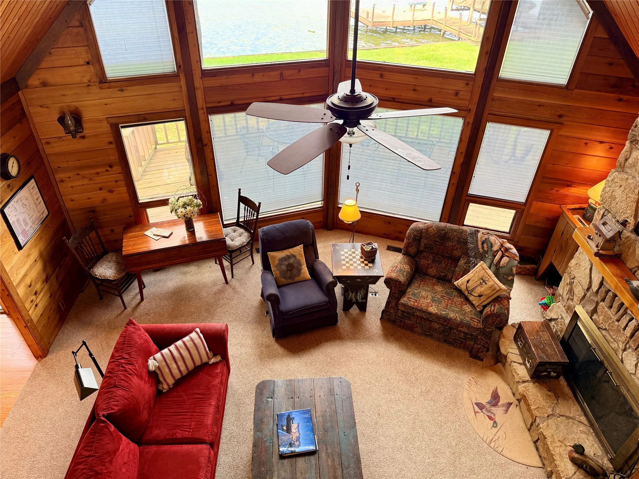 Single Family Residence For Sale in Franklin (TX) County , 101 King Joseph, Scroggins, Texas 75480, 2 Bedrooms, 2 Bathrooms, Garage spaces, 1,872 Sqft, built in 1986, Price $1,050,000, mls#21261303, Real Estate Agent in Scroggins, Homes For Sale in Franklin (TX) county, Homes For Sale in Scroggins, Realtor in Scroggins Texas, Real Estate Brokerage Independent Realty Texas, Luminita Cordes Realtor