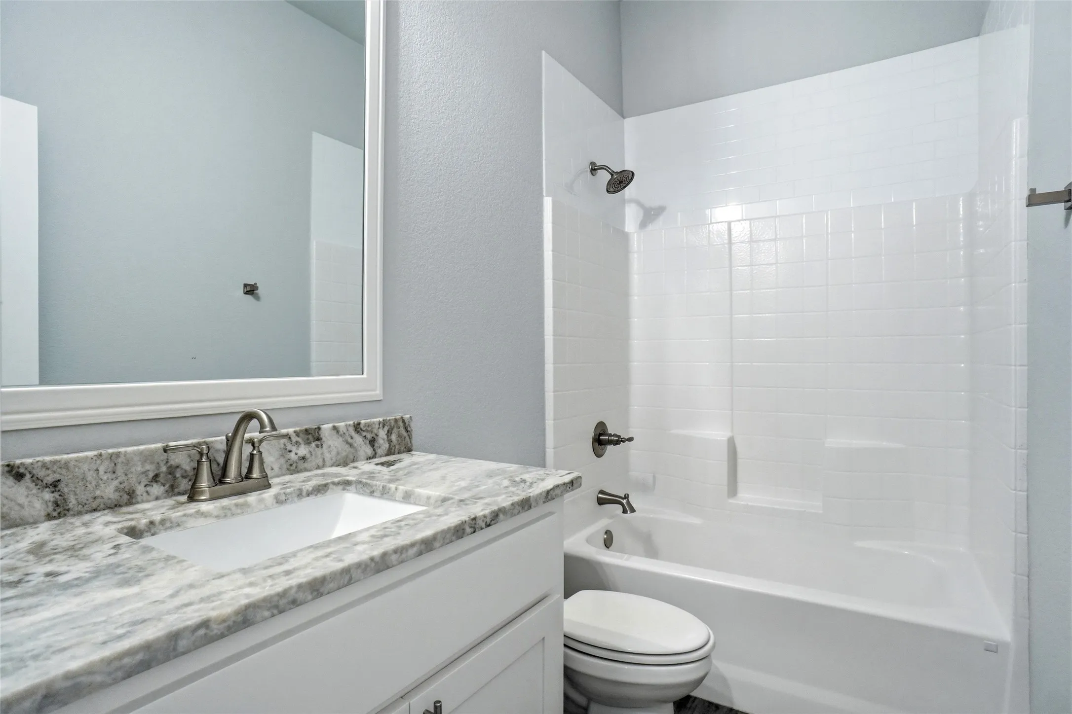 Single Family Residence For Sale in Parker County , 103 Clover Circle, Weatherford, Texas 76086, 3 Bedroom, 2 Bathroom, 2 Garage spaces, 1,332 Sqft, built in 2021, Preowned, mls#21260132, Real Estate Agent in Weatherford, Homes For Sale in Parker county, Homes For Sale in Weatherford, Realtor in Weatherford Texas, Real Estate Brokerage Independent Realty Texas, Luminita Cordes Realtor