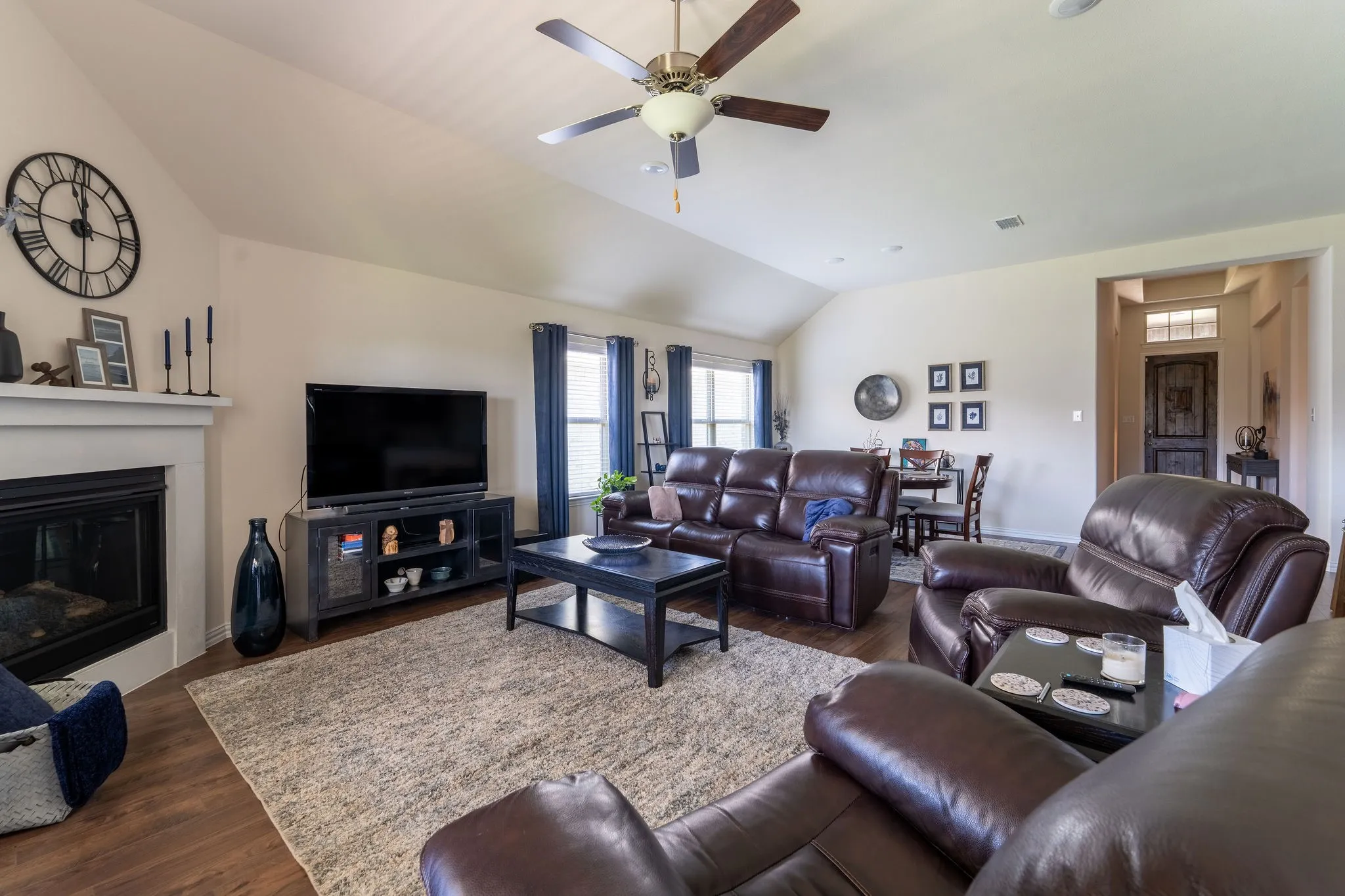 Single Family Residence For Sale in Tarrant County , 1233 Agape Drive, Haslet, Texas 76052, 3 Bedroom, 2 Bathroom, 2 Garage spaces, 1,879 Sqft, built in 2020, Preowned, mls#21261242, Real Estate Agent in Haslet, Homes For Sale in Tarrant county, Homes For Sale in Haslet, Realtor in Haslet Texas, Real Estate Brokerage Independent Realty Texas, Luminita Cordes Realtor