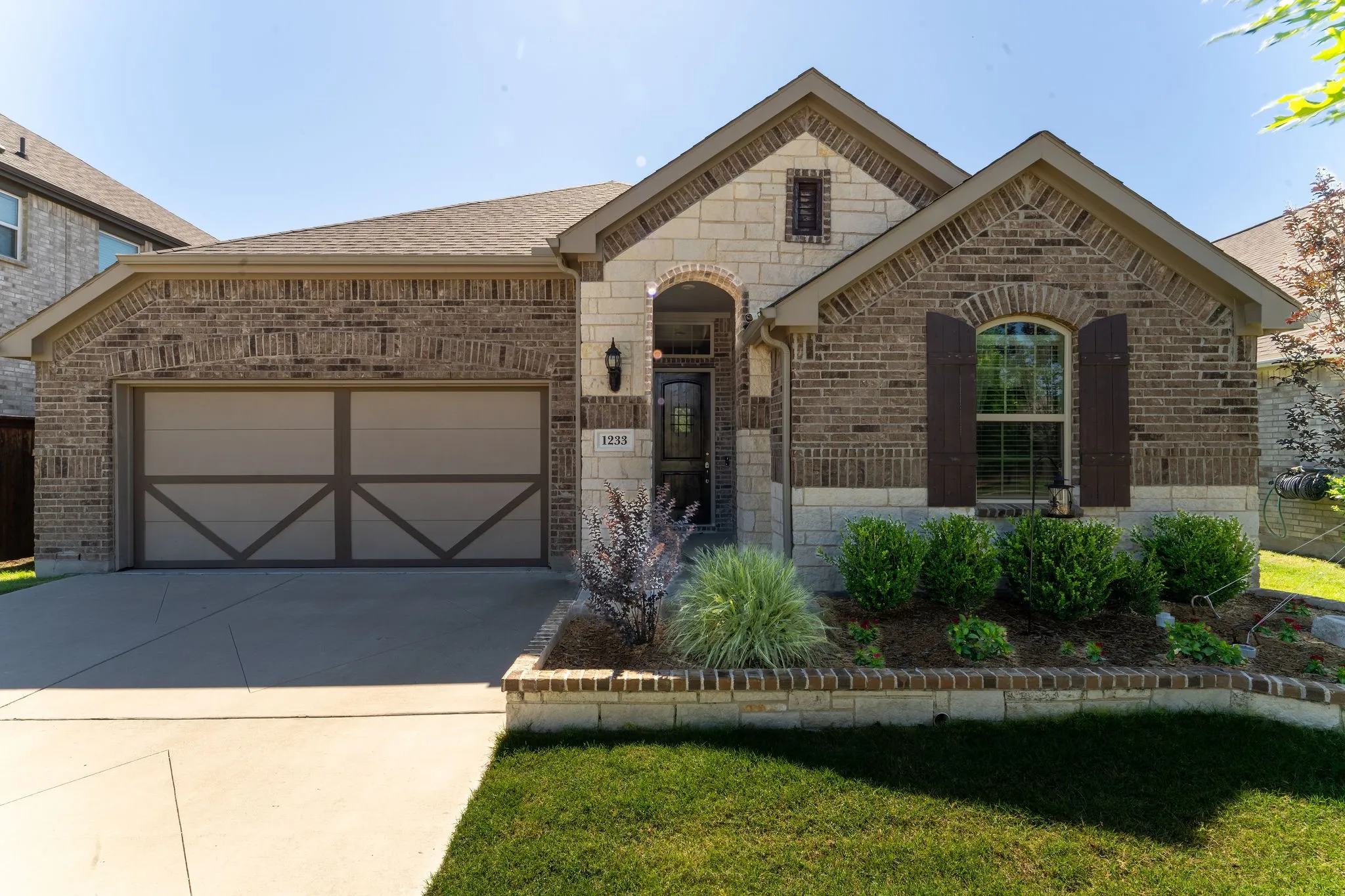 Single Family Residence For Sale in Tarrant County , 1233 Agape Drive, Haslet, Texas 76052, 3 Bedroom, 2 Bathroom, 2 Garage spaces, 1,879 Sqft, built in 2020, Preowned, mls#21261242, Real Estate Agent in Haslet, Homes For Sale in Tarrant county, Homes For Sale in Haslet, Realtor in Haslet Texas, Real Estate Brokerage Independent Realty Texas, Luminita Cordes Realtor